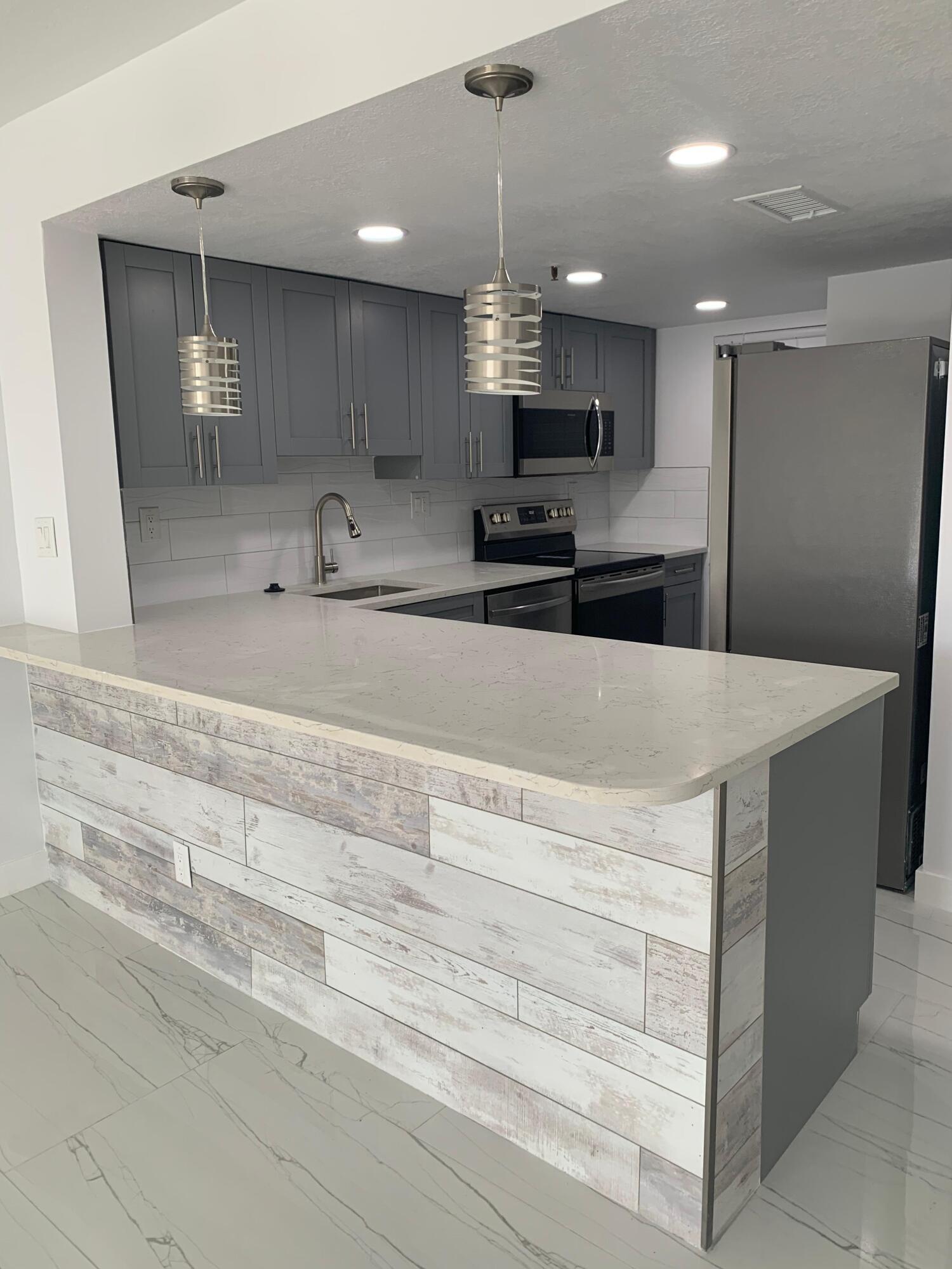 2786 Tennis Club Drive 301, West Palm Beach, FL 33417, West Palm Beach - Photo 5