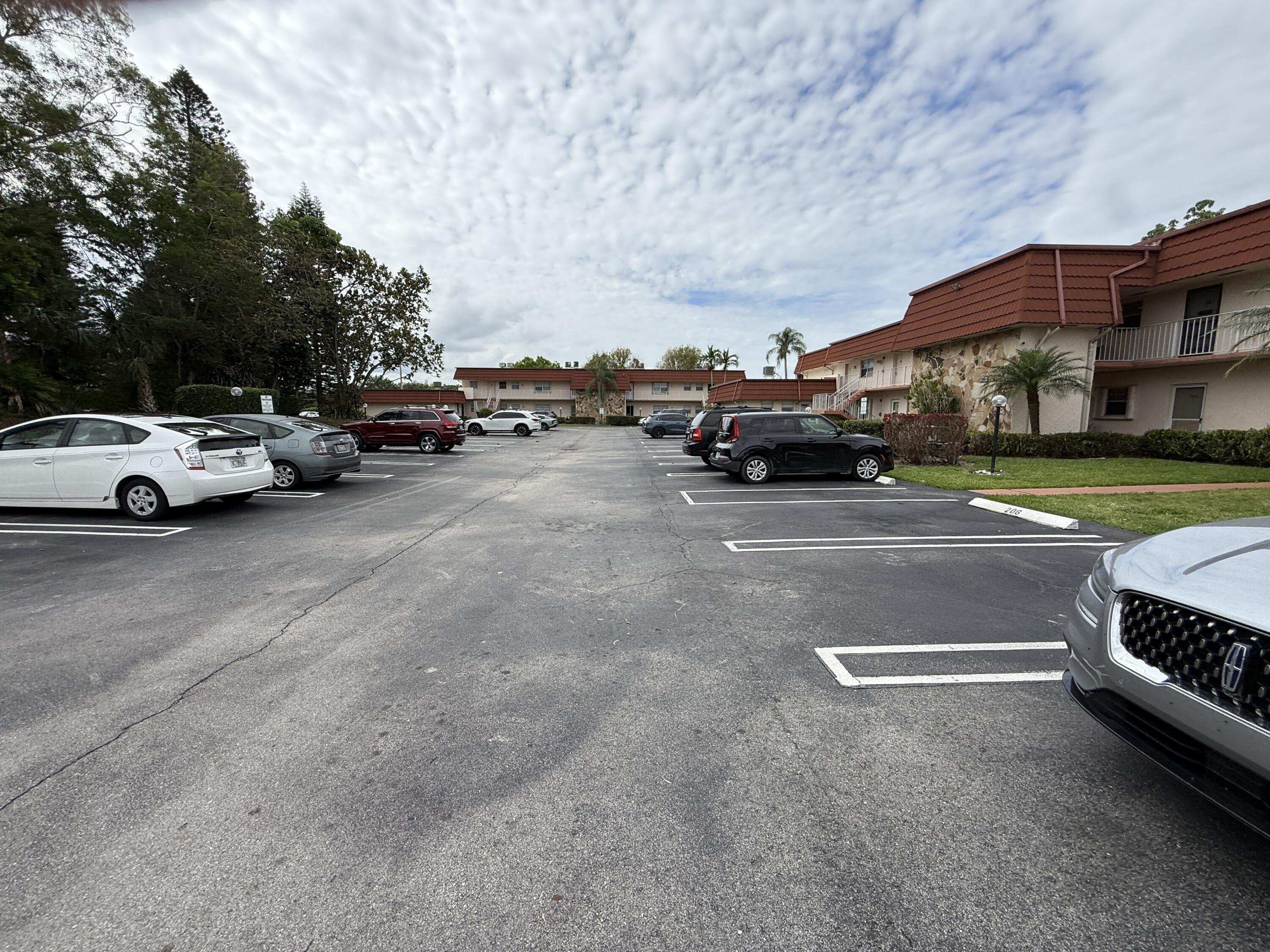 12009 Poinciana Boulevard 207, Royal Palm Beach, FL 33411, Royal Palm Beach - Photo 4