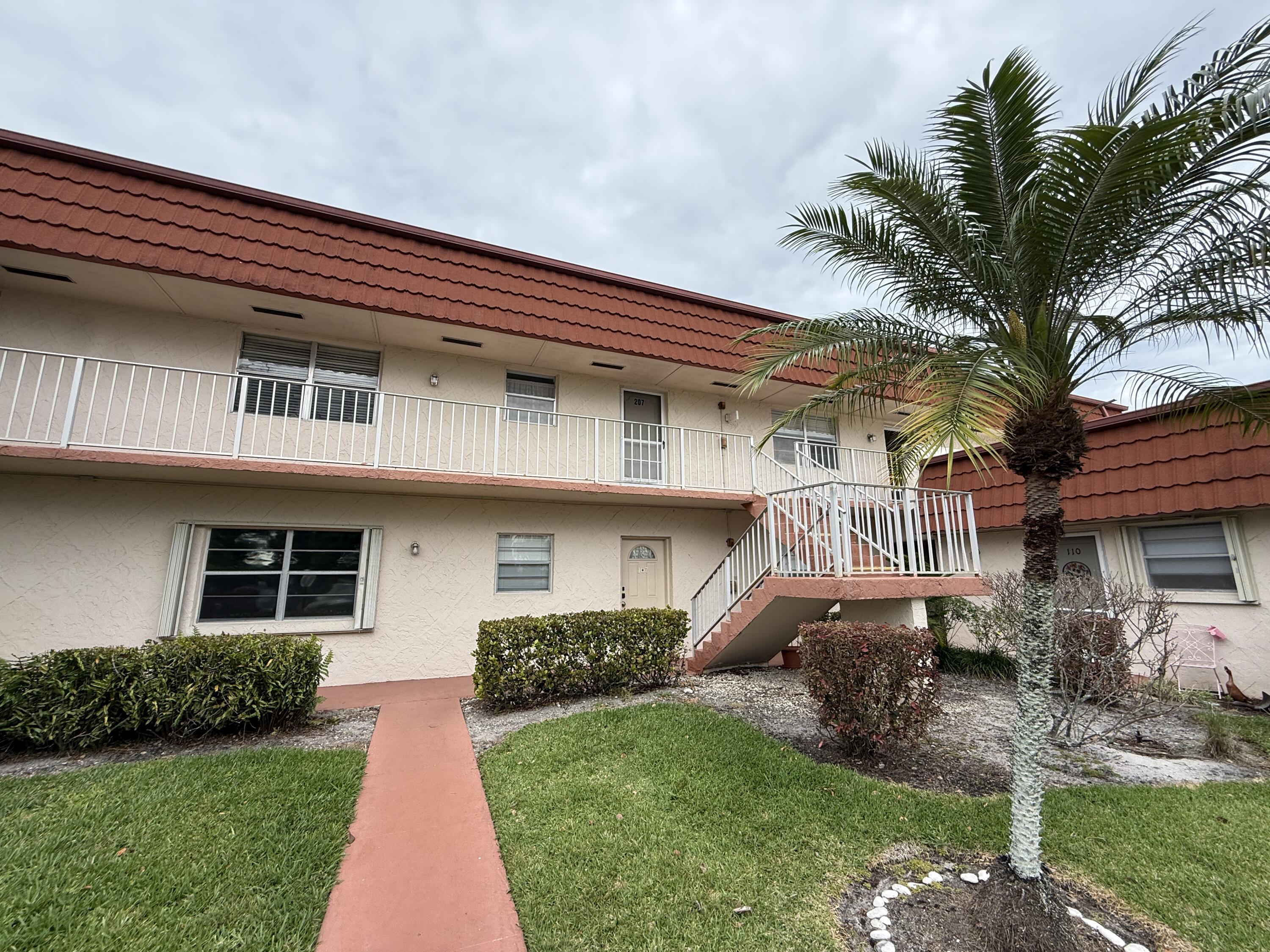 12009 Poinciana Boulevard 207, Royal Palm Beach, FL 33411, Royal Palm Beach - Photo 3