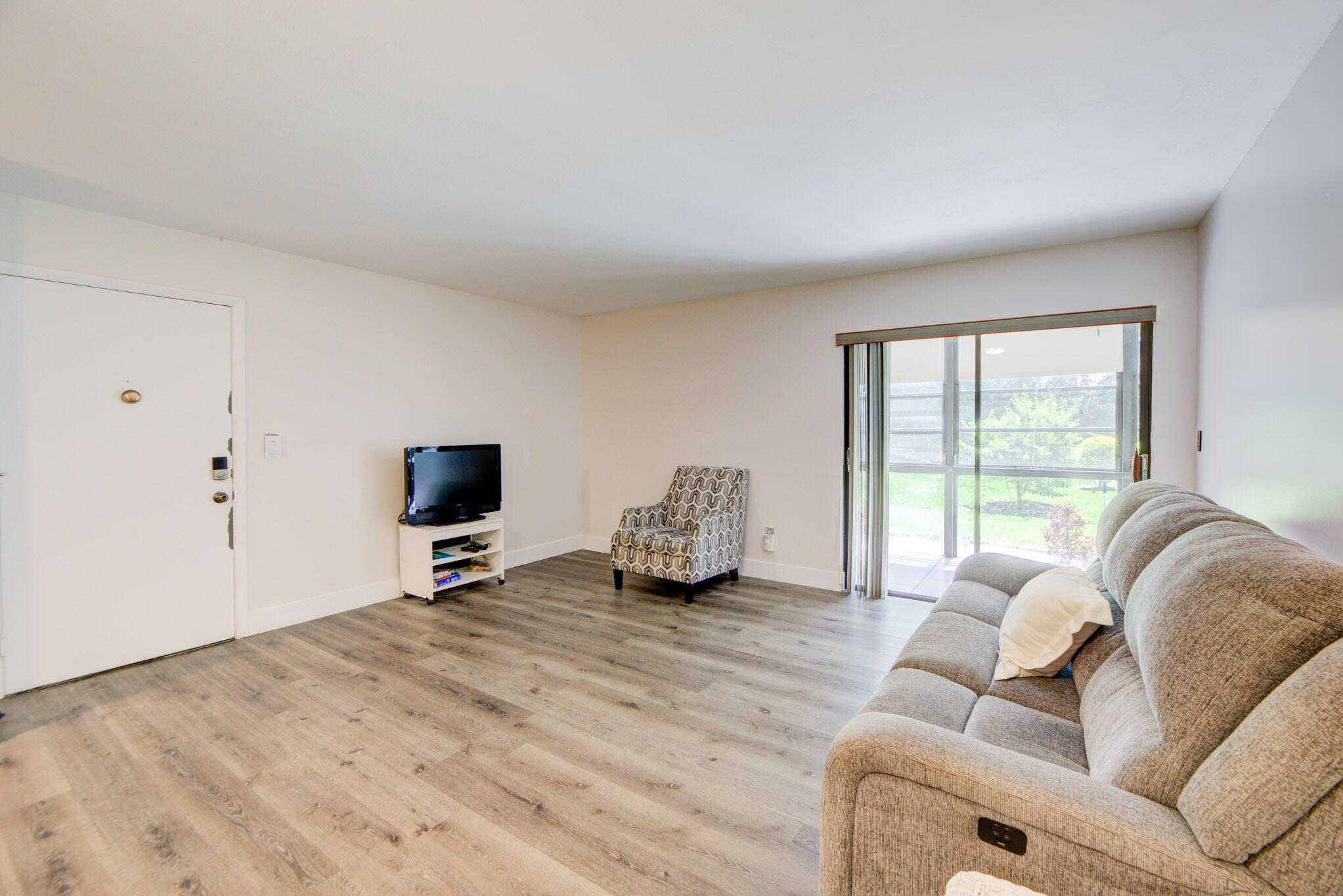 9344 S Belfort Circle 115-k4, Tamarac, FL 33321, Tamarac - Photo 3