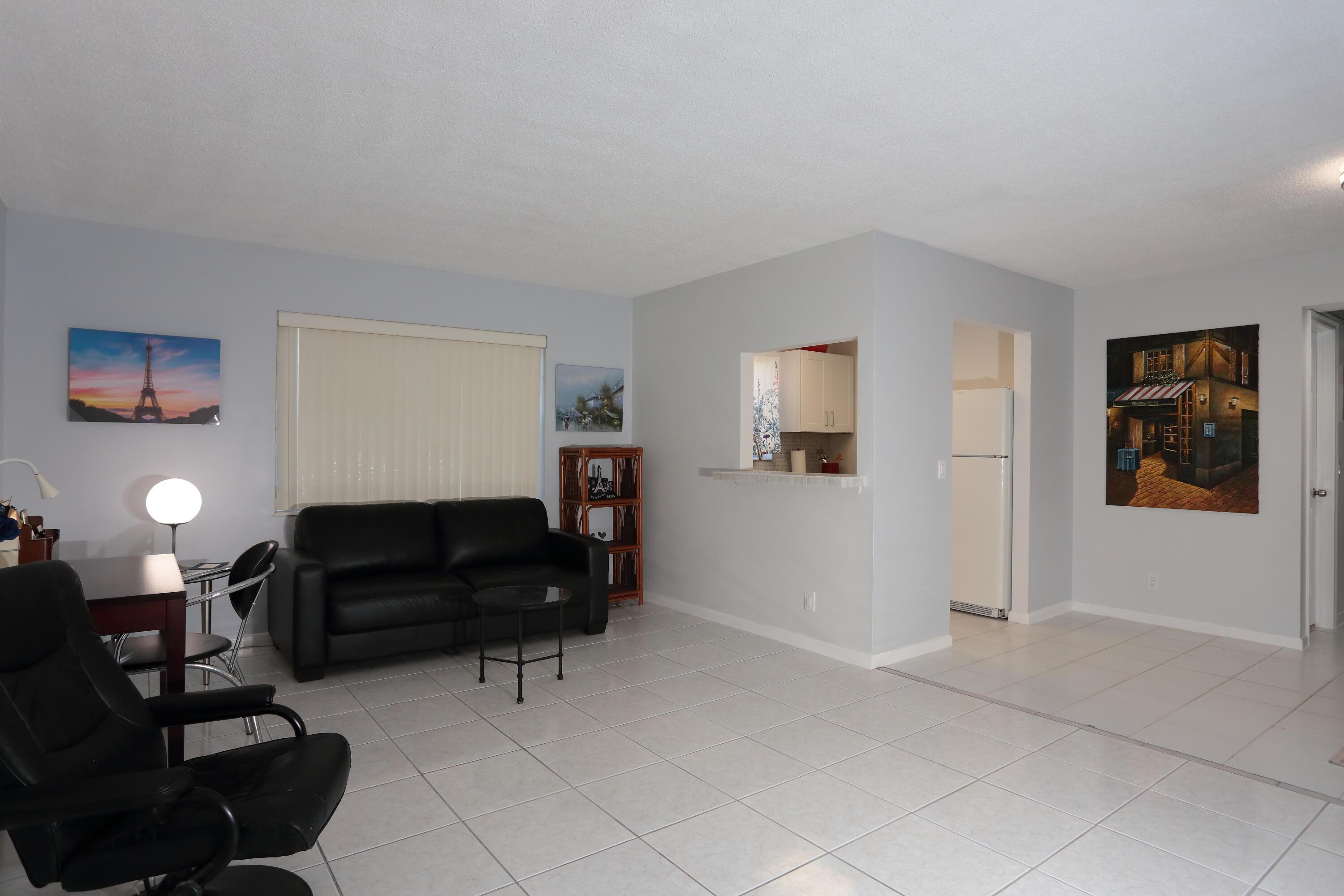 331 Windsor O, West Palm Beach, FL 33417, West Palm Beach - Photo 3