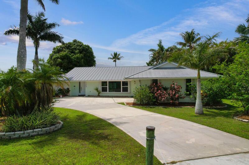 1209 SW Dyer Point Road, Palm City, FL 34990, Palm City - Photo 3