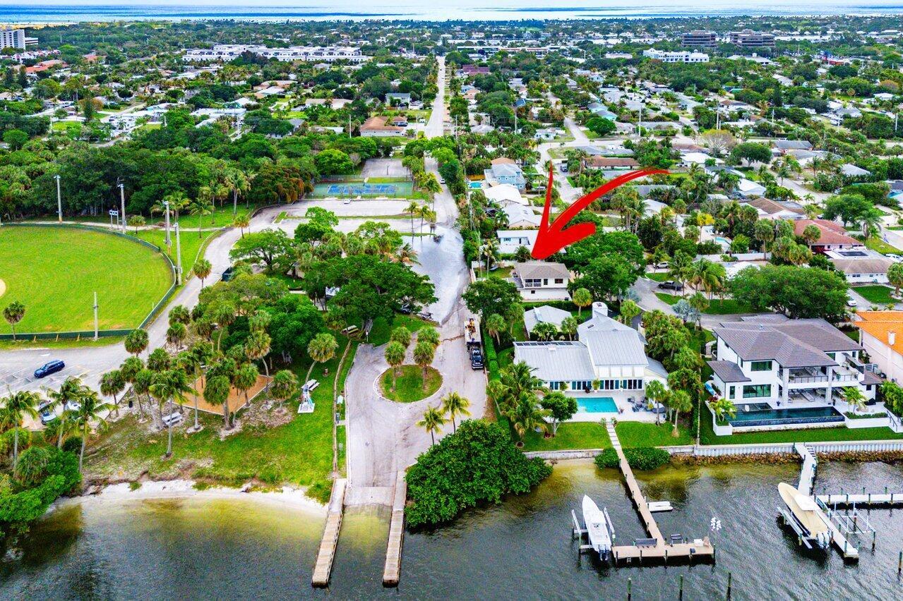 2101 N Palm Circle, North Palm Beach, FL 33408, North Palm Beach