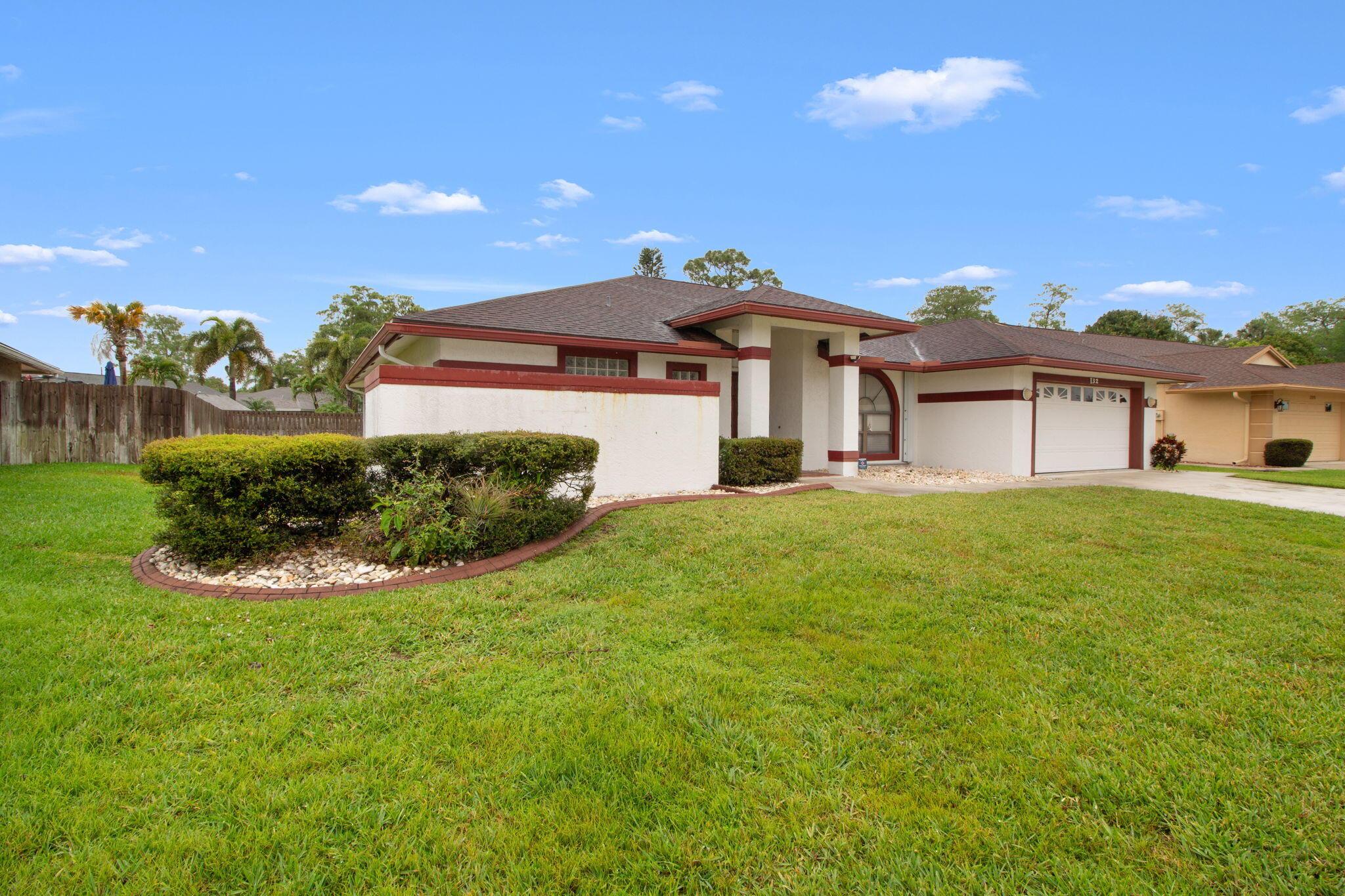 132 Kings Way, Royal Palm Beach, FL 33411, Royal Palm Beach - Photo 4
