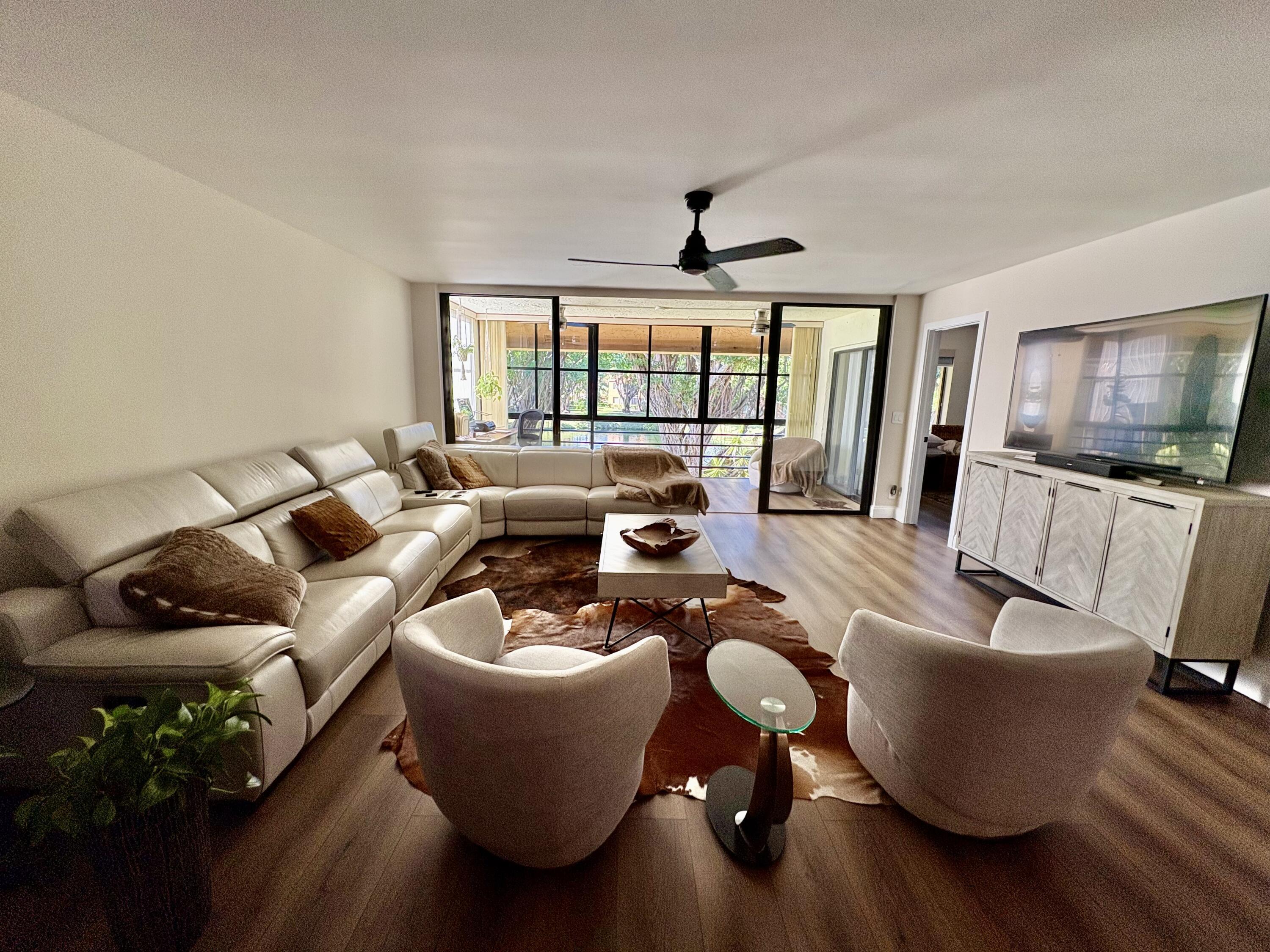 11280 Green Lake Drive 203, Boynton Beach, FL 33437, Boynton Beach - Photo 2