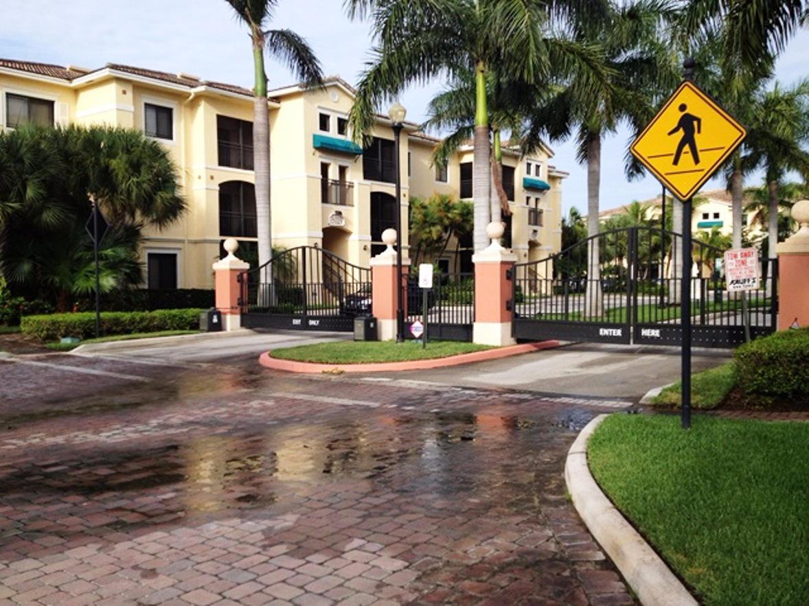 3019 Alcazar Place Apt 102, Palm Beach Gardens, FL 33410, Palm Beach Gardens - Photo 2