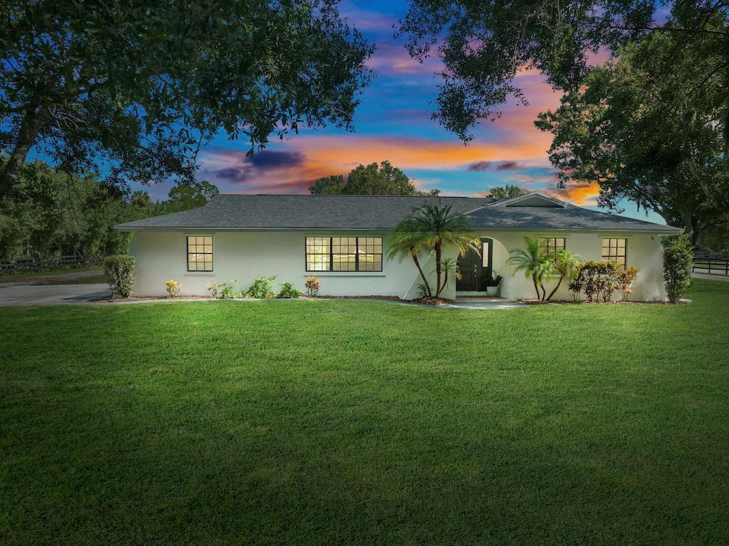 8530 8th Street, Vero Beach, FL 32968, Vero Beach - Photo 4