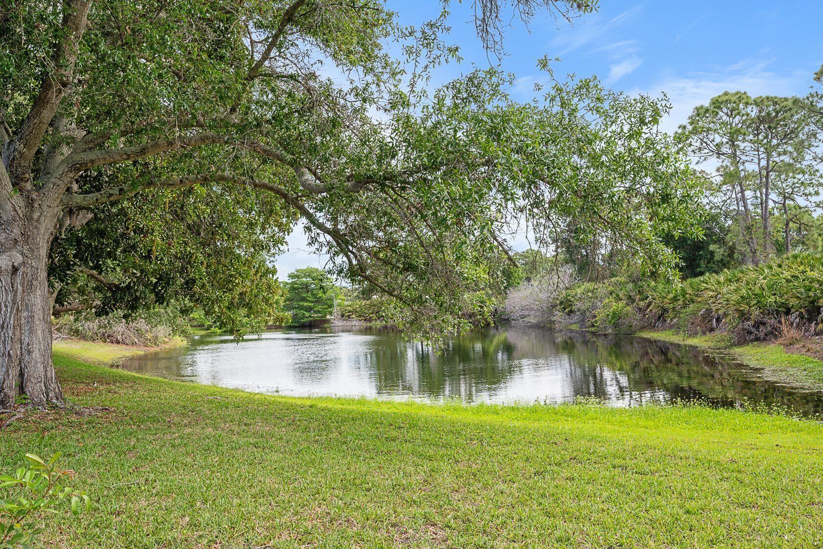 7627 SE Fiddlewood Lane, Hobe Sound, FL 33455, Hobe Sound - Photo 4
