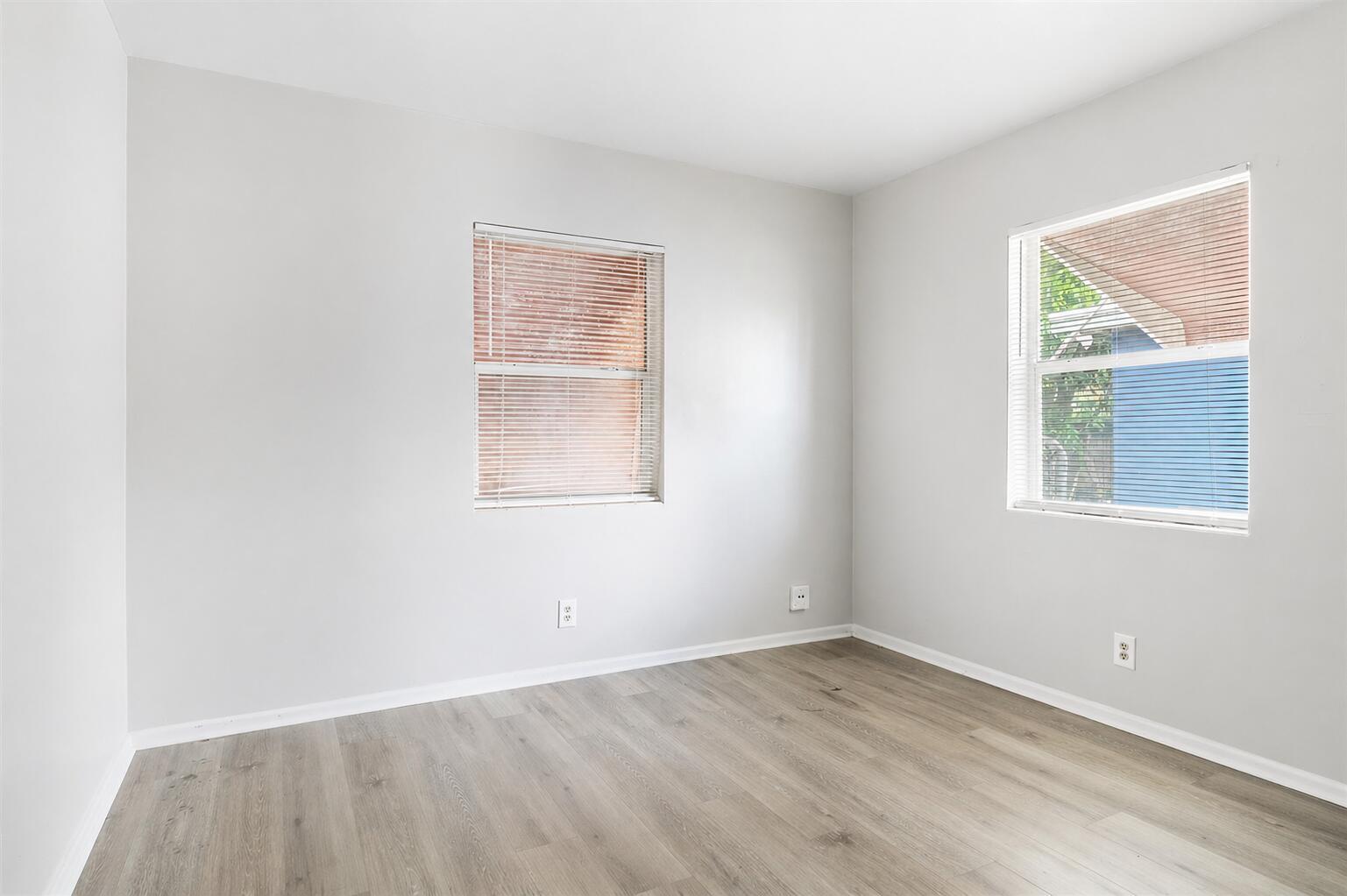 131 W 35th Street 1, Riviera Beach, FL 33404, Riviera Beach - Photo 3