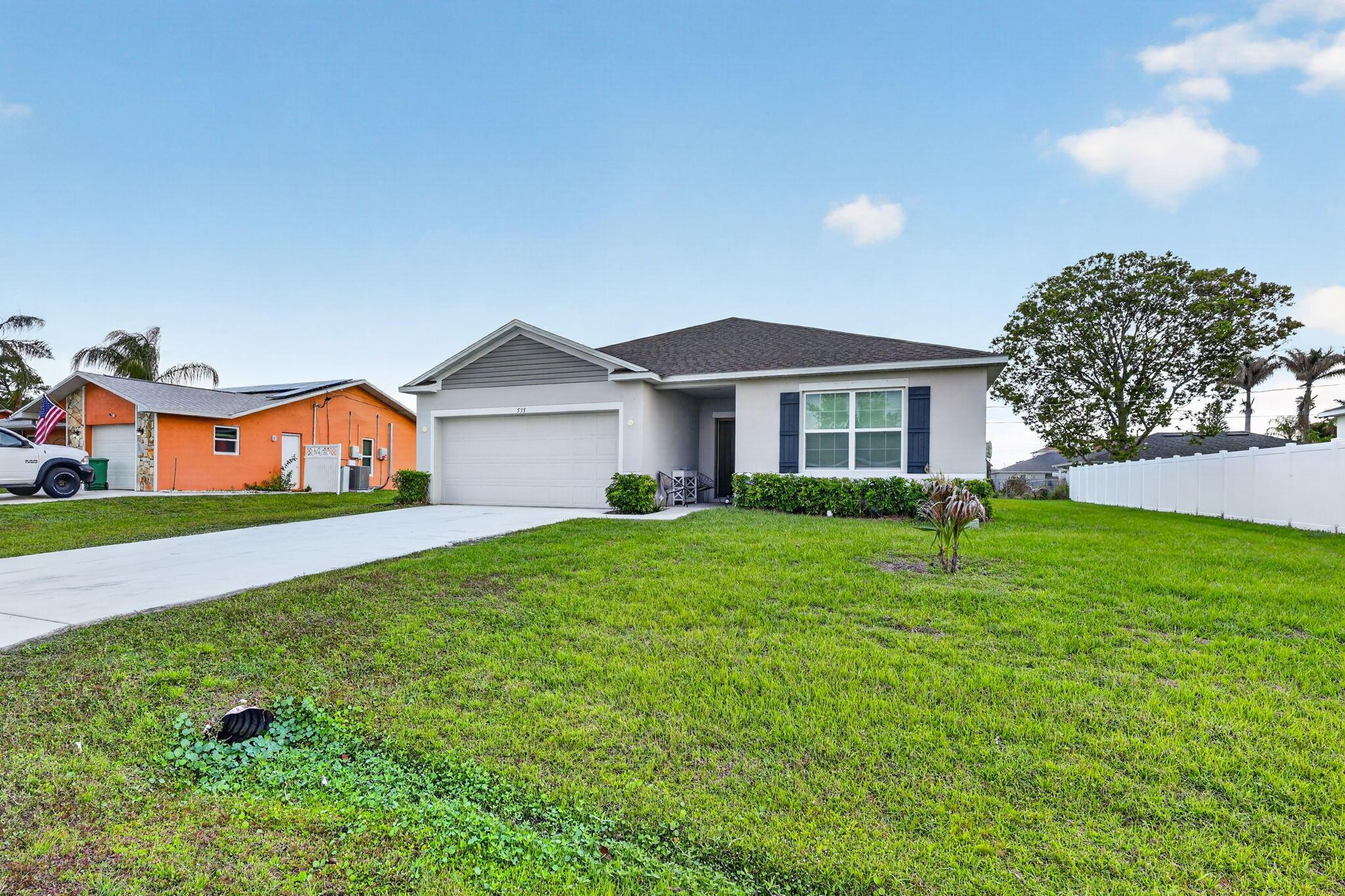 535 SW Butler Avenue, Port St. Lucie, FL 34983, Port St. Lucie - Photo 2