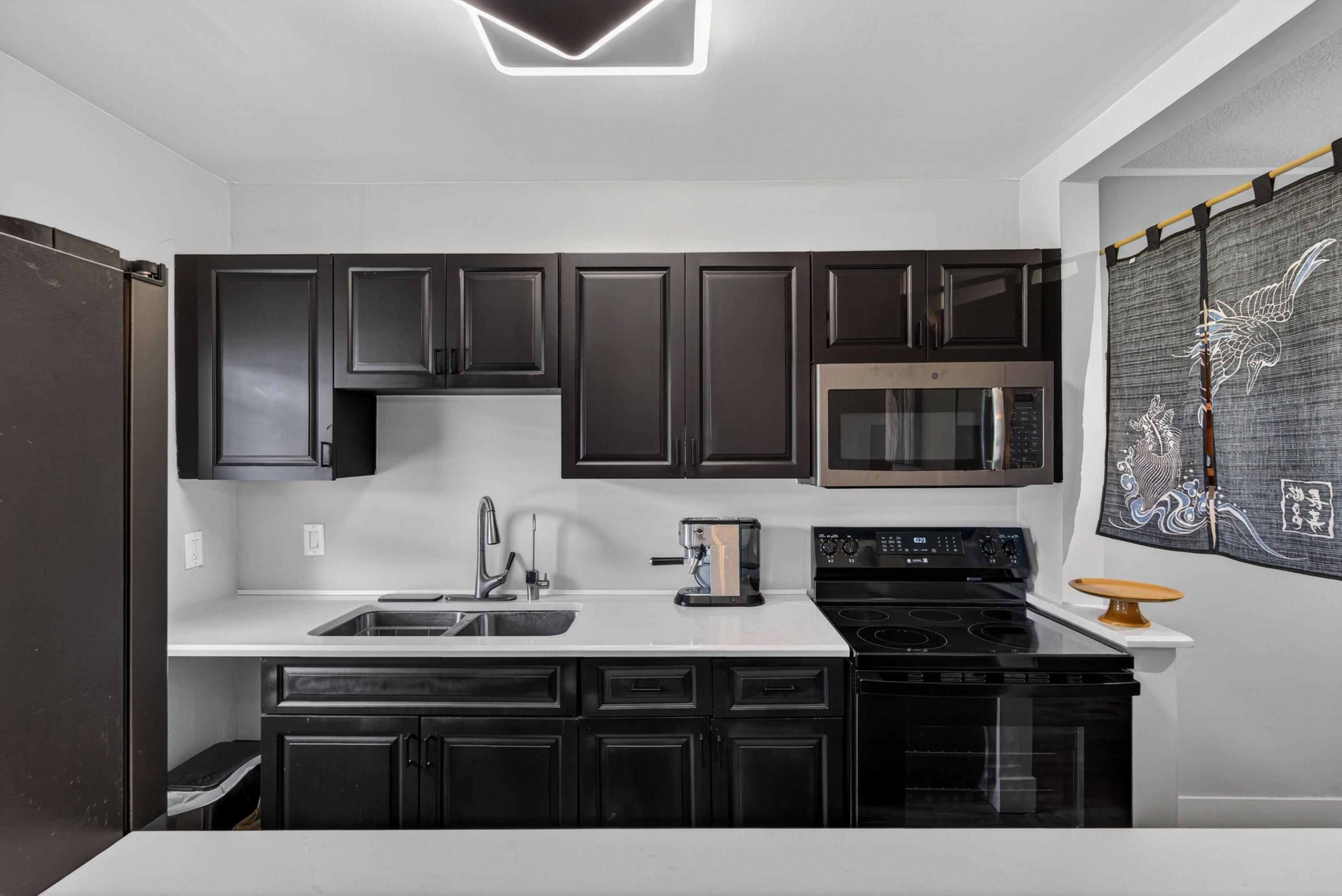 2110 NE 42nd Street 4b, Lighthouse Point, FL 33064, Lighthouse Point - Photo 4