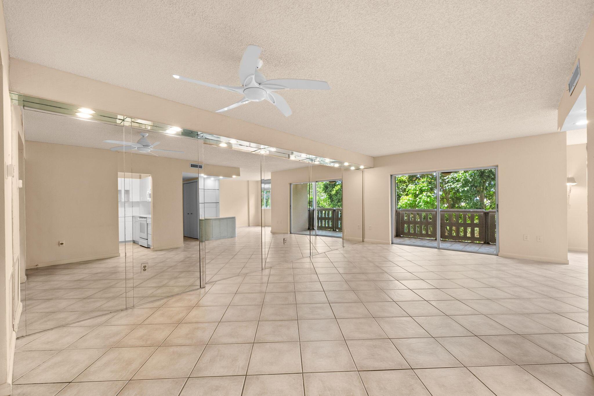 4001 Hillcrest Drive 406, Hollywood, FL 33021, Hollywood - Photo 2