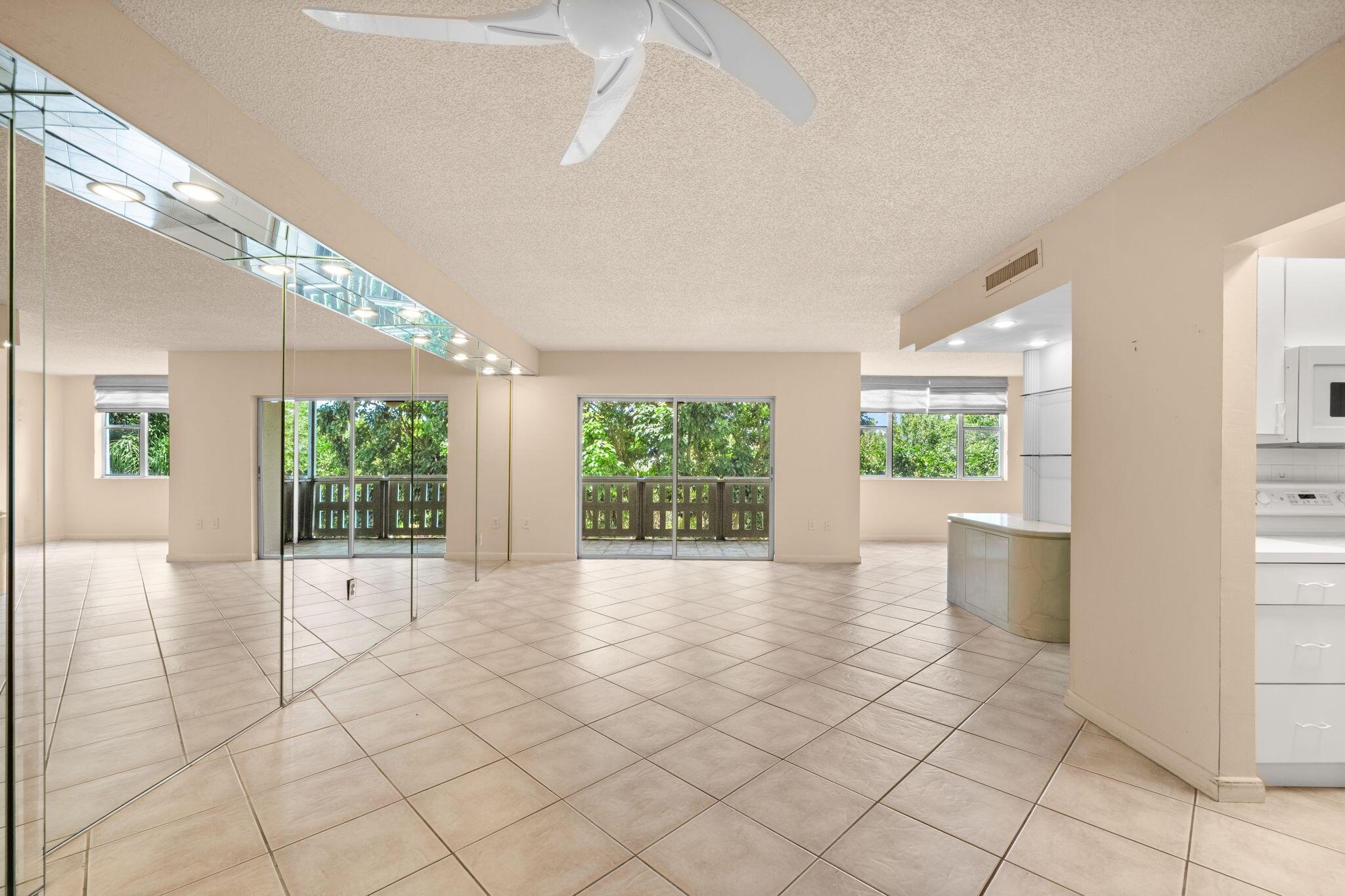4001 Hillcrest Drive 406, Hollywood, FL 33021, Hollywood - Photo 3