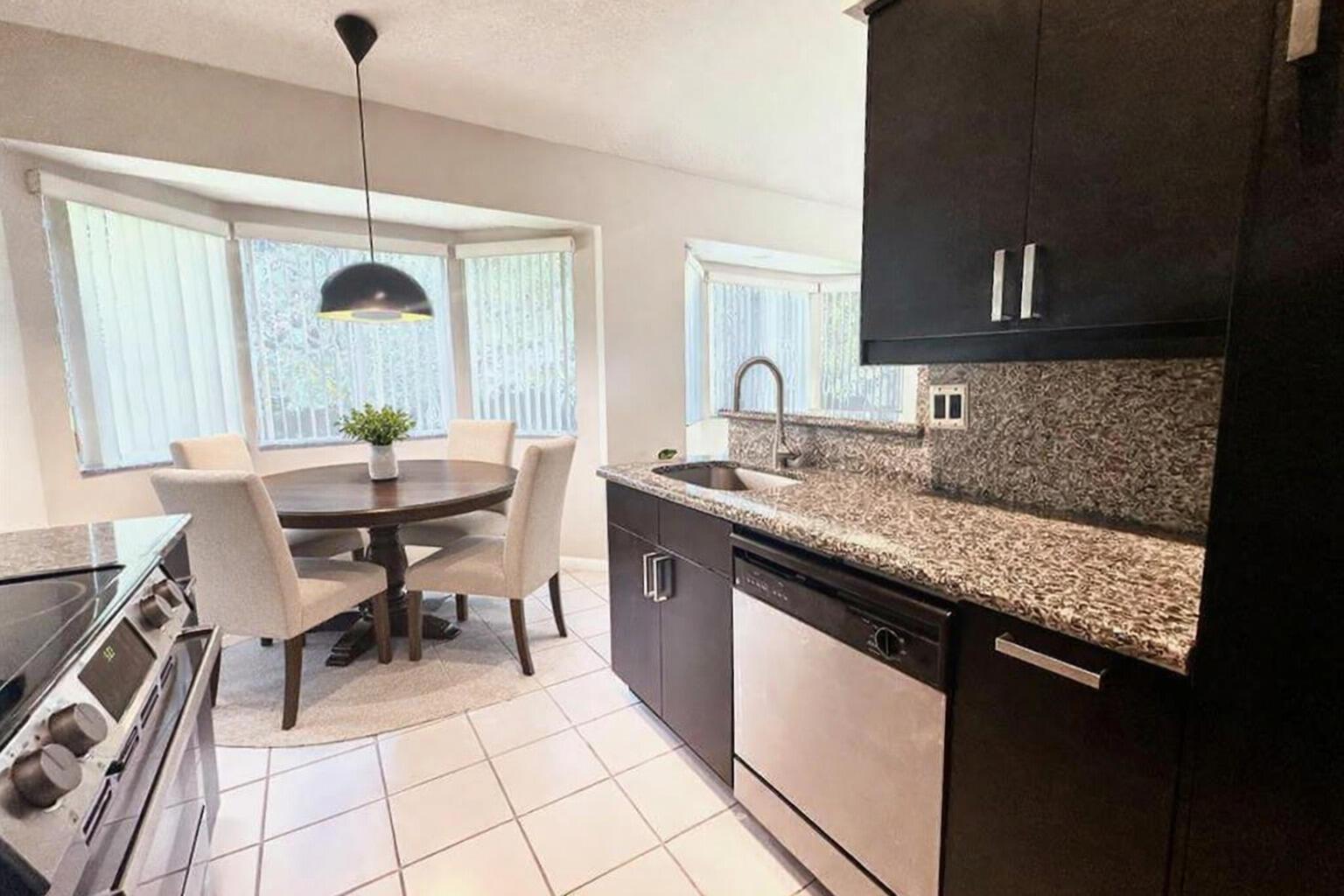 9202 NW 9th Place, Plantation, FL 33324, Plantation - Photo 2