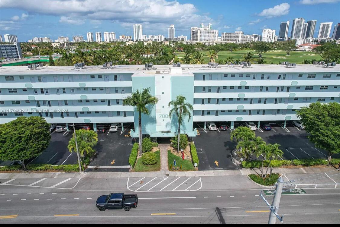 700 NE 14th Avenue 404, Hallandale Beach, FL 33009, Hallandale Beach