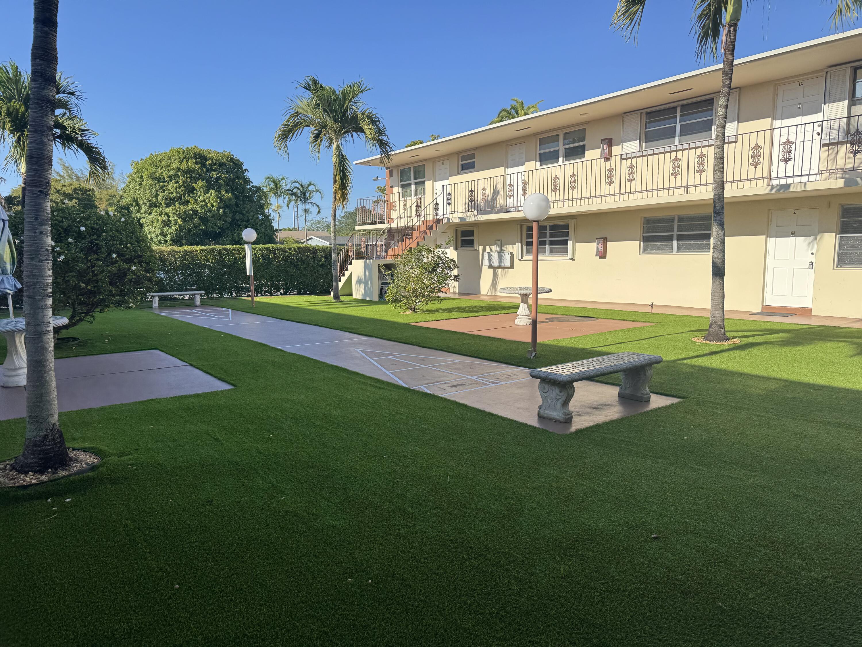 1710 Mckinley Street 5, Hollywood, FL 33020, Hollywood - Photo 2