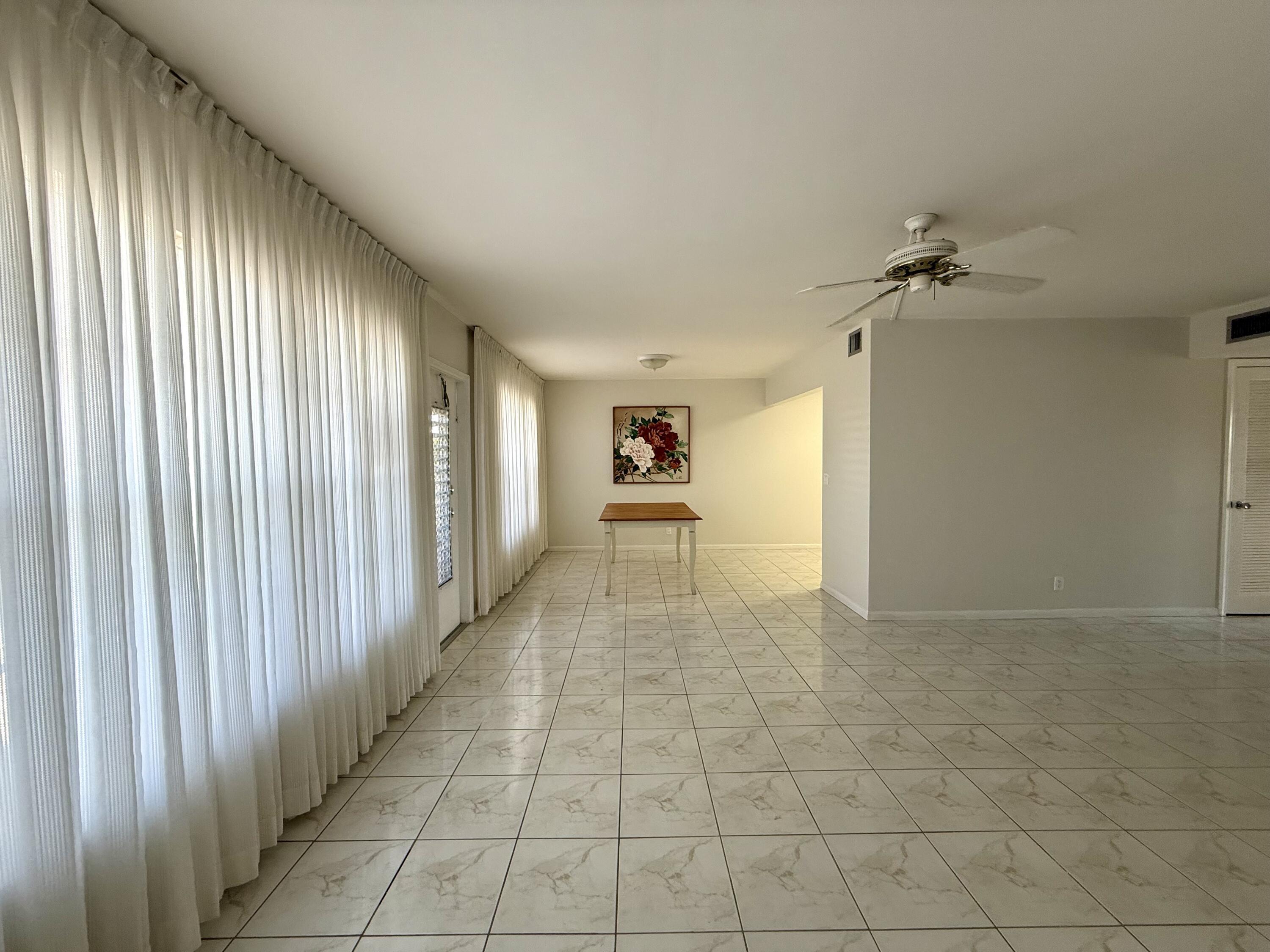 313 Greenbrier B, West Palm Beach, FL 33417, West Palm Beach - Photo 3