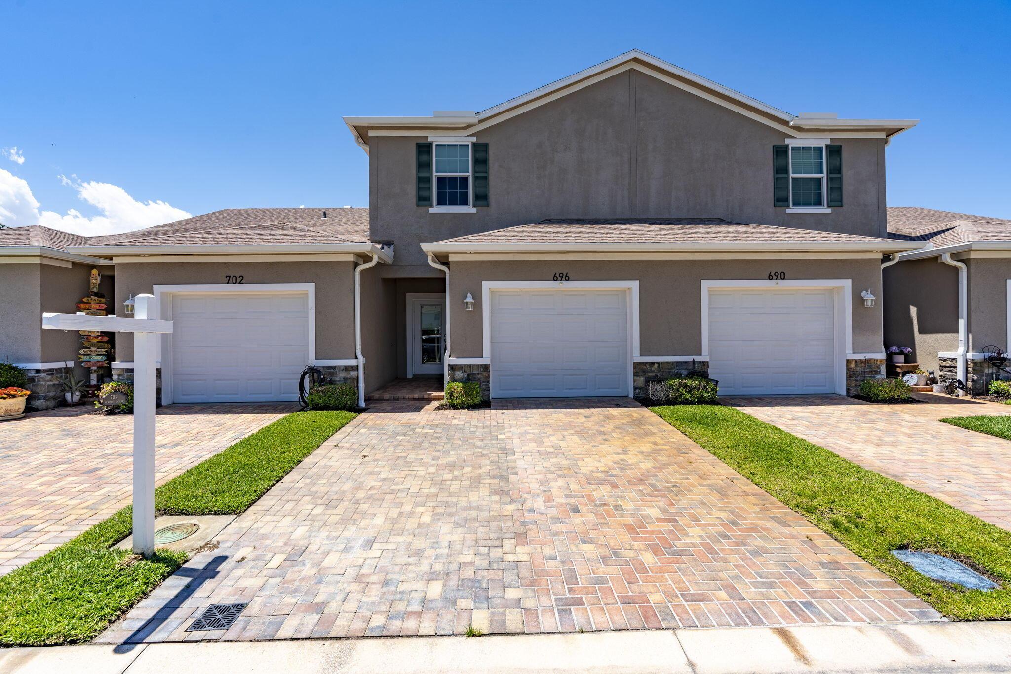 696 NE Waters Edge Lane, Port St. Lucie, FL 34983, Port St. Lucie - Photo 3