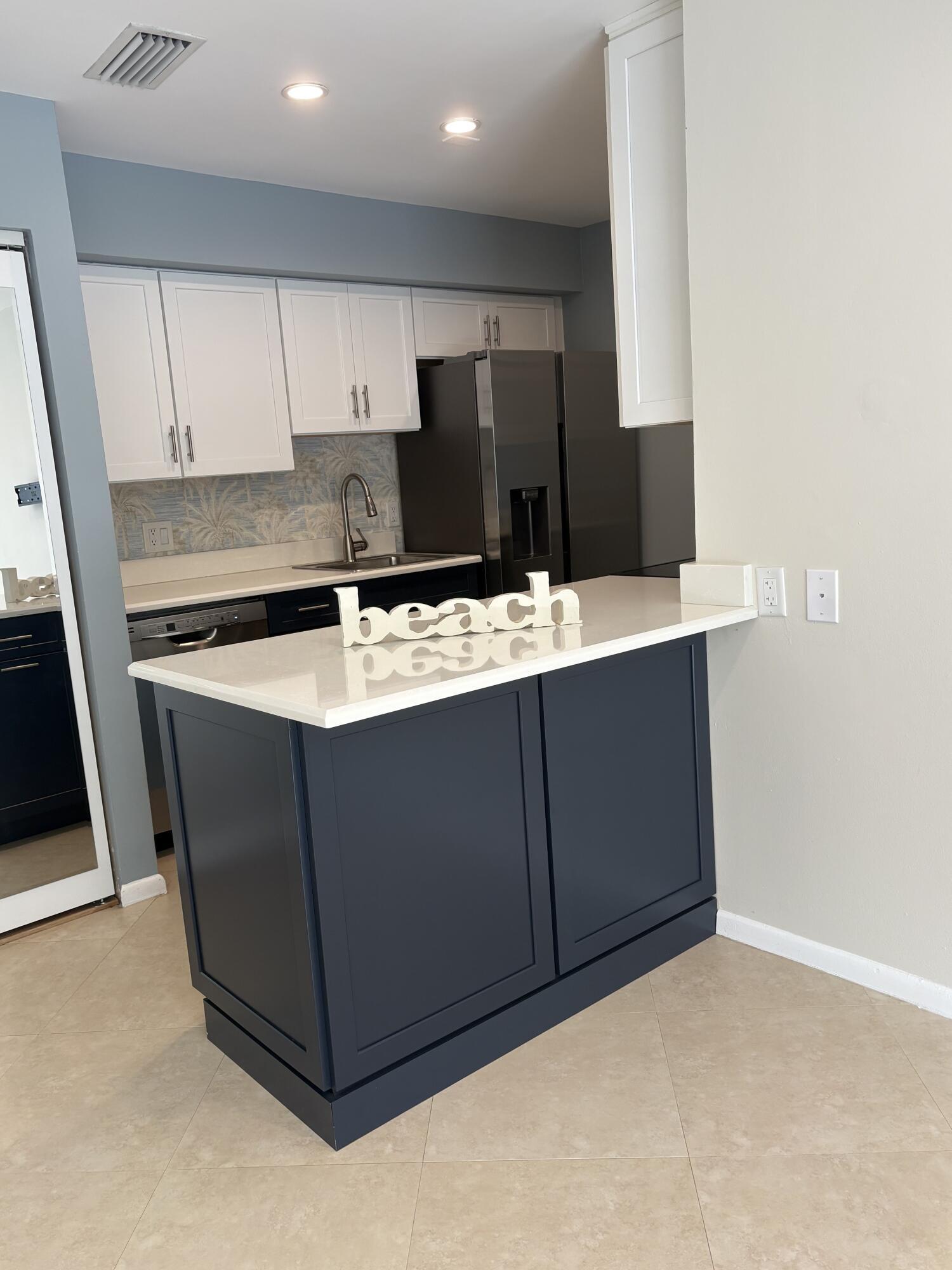 600 Executive Center Drive 212, West Palm Beach, FL 33401, West Palm Beach - Photo 2