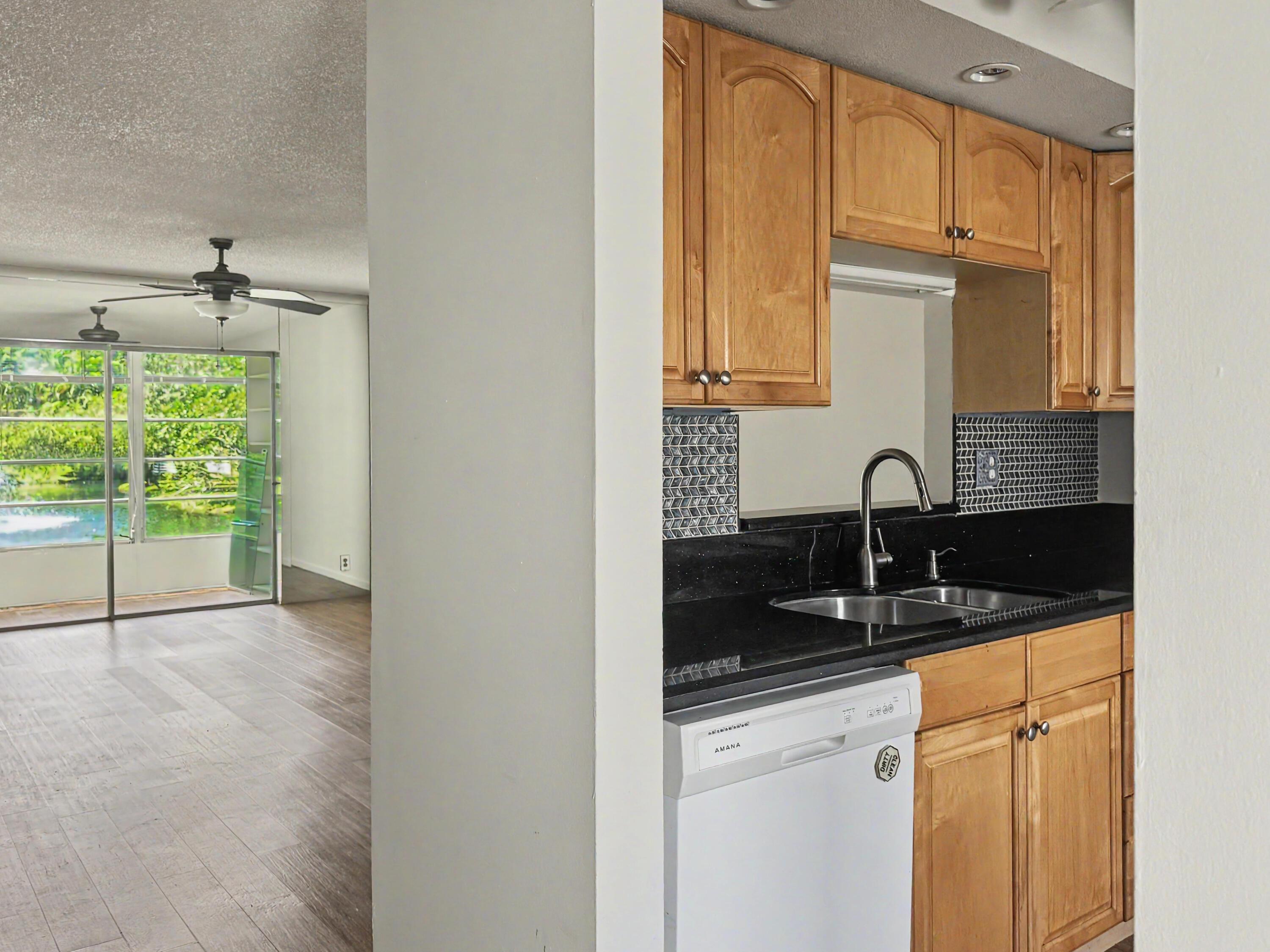 5171 W Oakland Park Boulevard 110, Lauderdale Lakes, FL 33313, Lauderdale Lakes - Photo 5