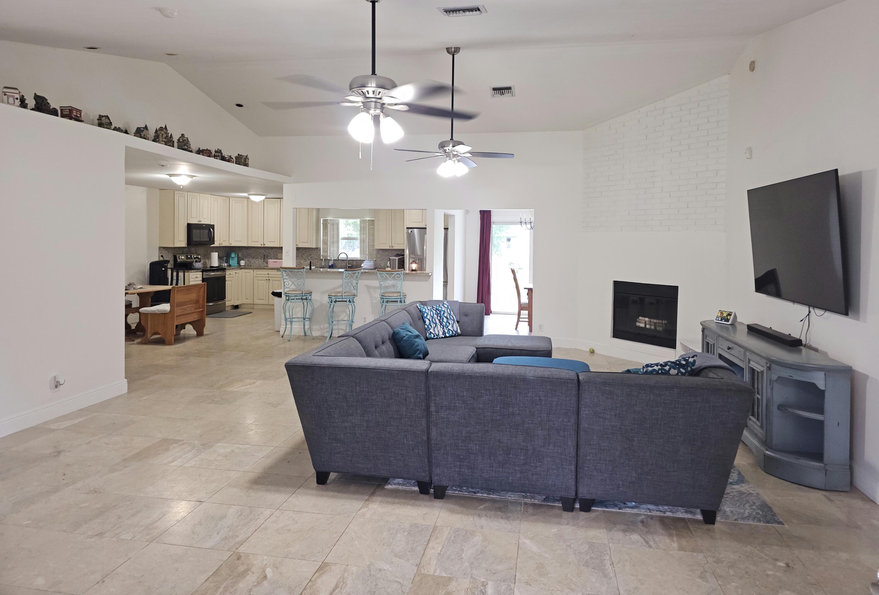 17610 76th Street N, Loxahatchee, FL 33470, Loxahatchee - Photo 2