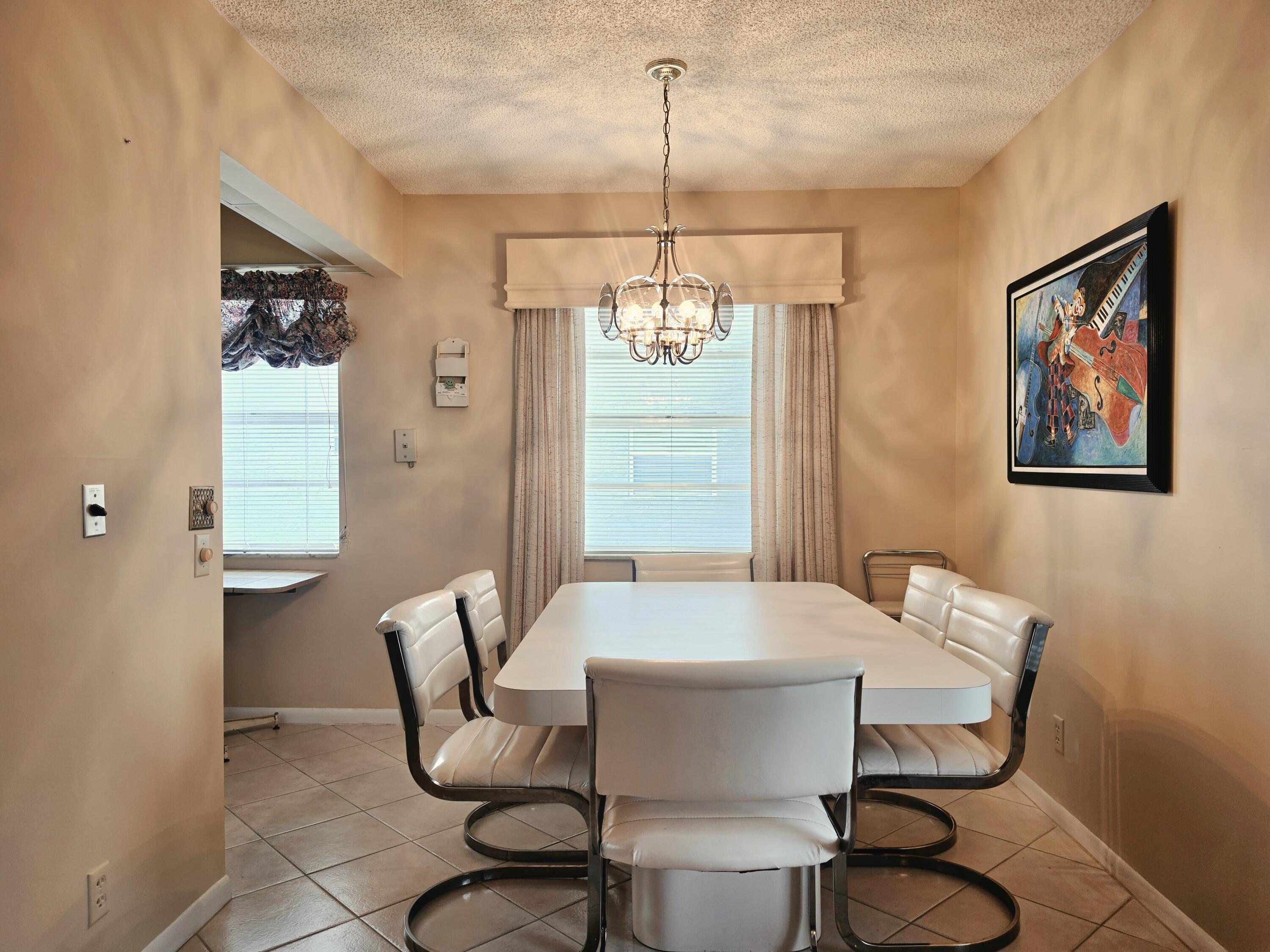719 Flanders O, Delray Beach, FL 33484, Delray Beach - Photo 3