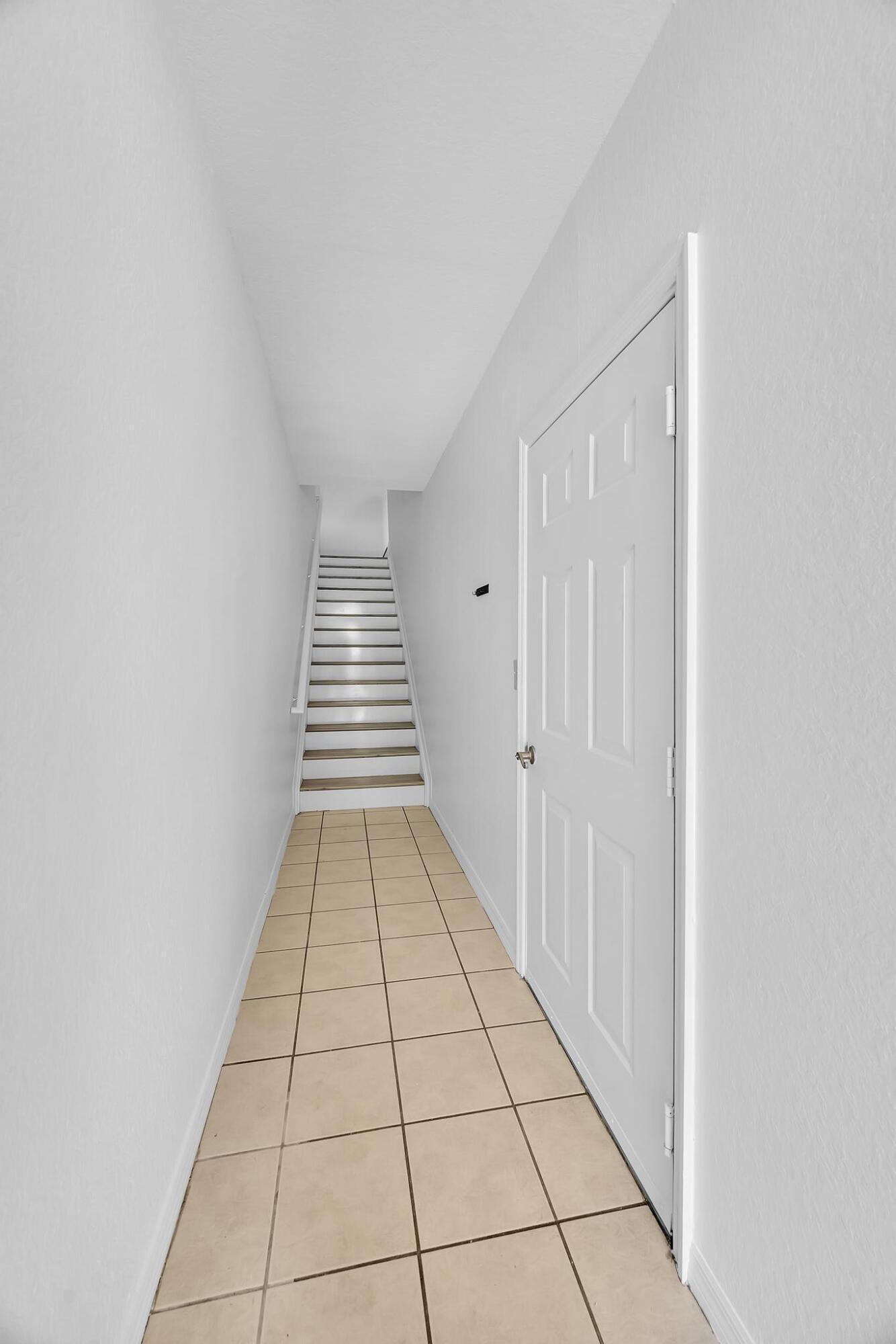 106 SW Peacock Boulevard 206, Port St. Lucie, FL 34986, Port St. Lucie - Photo 4