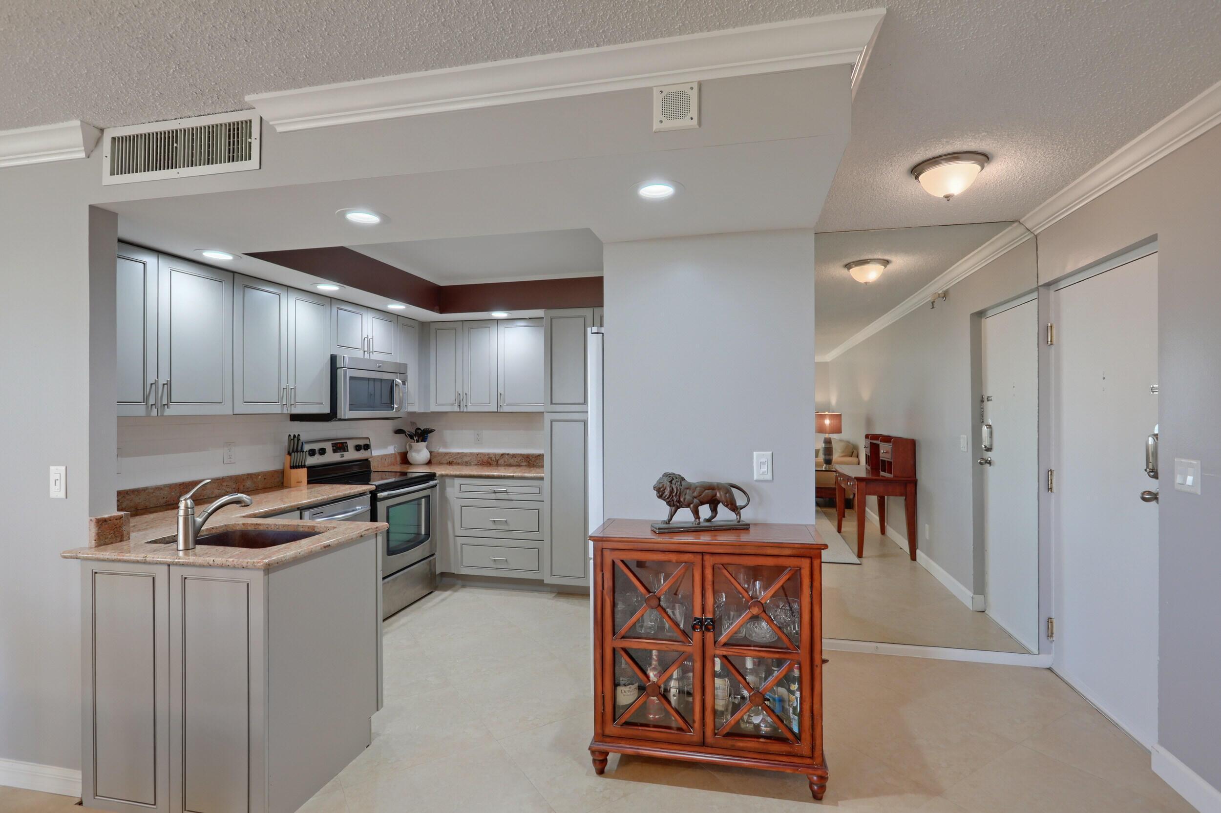2800 N Ocean Drive A, Riviera Beach, FL 33404, Riviera Beach - Photo 4