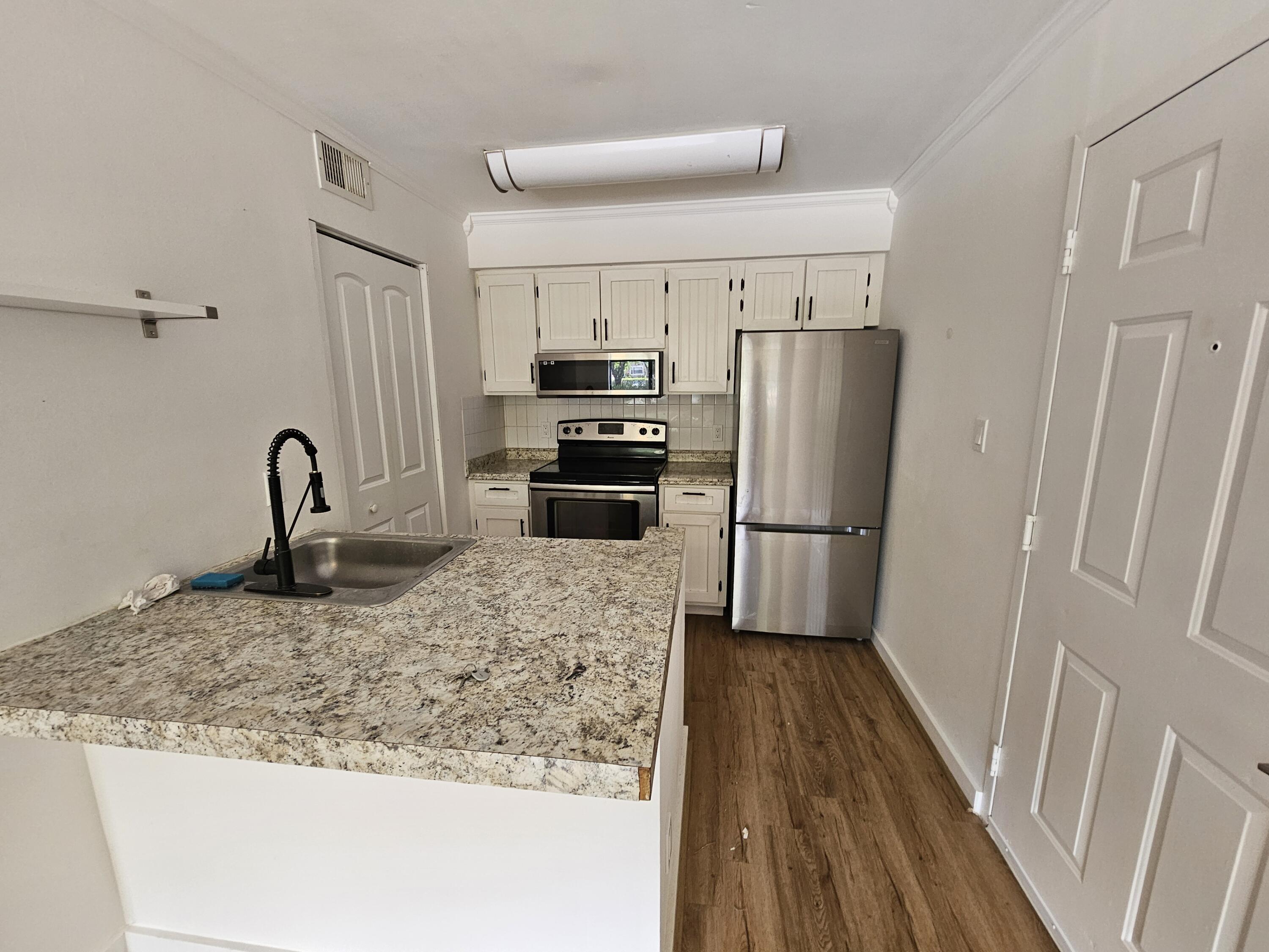 630 S Park Road 21-3, Hollywood, FL 33021, Hollywood - Photo 4