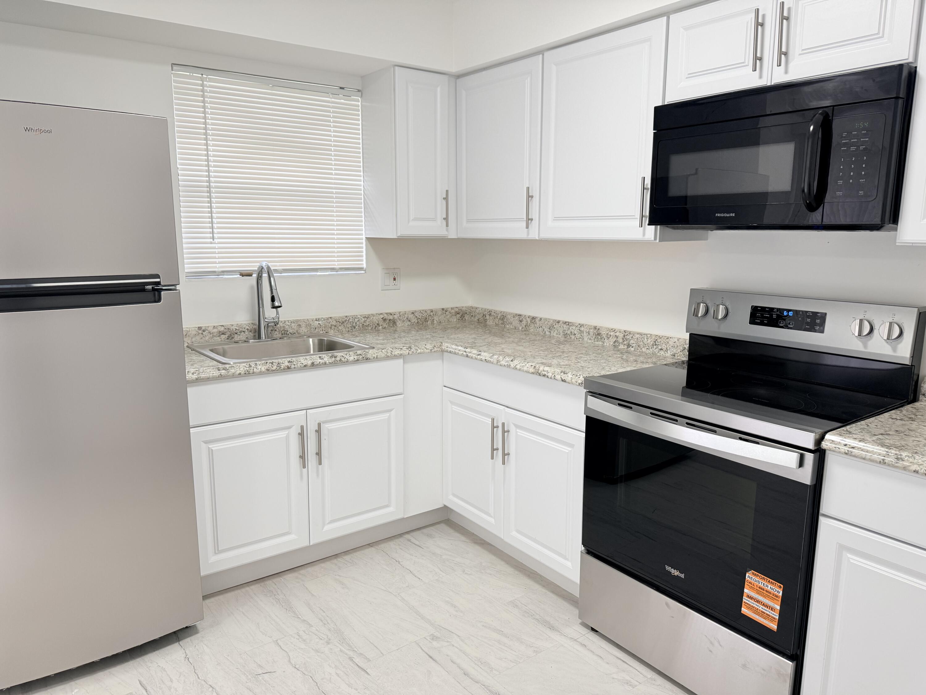 1403 Wharf Lane, Greenacres, FL 33463, Greenacres - Photo 4