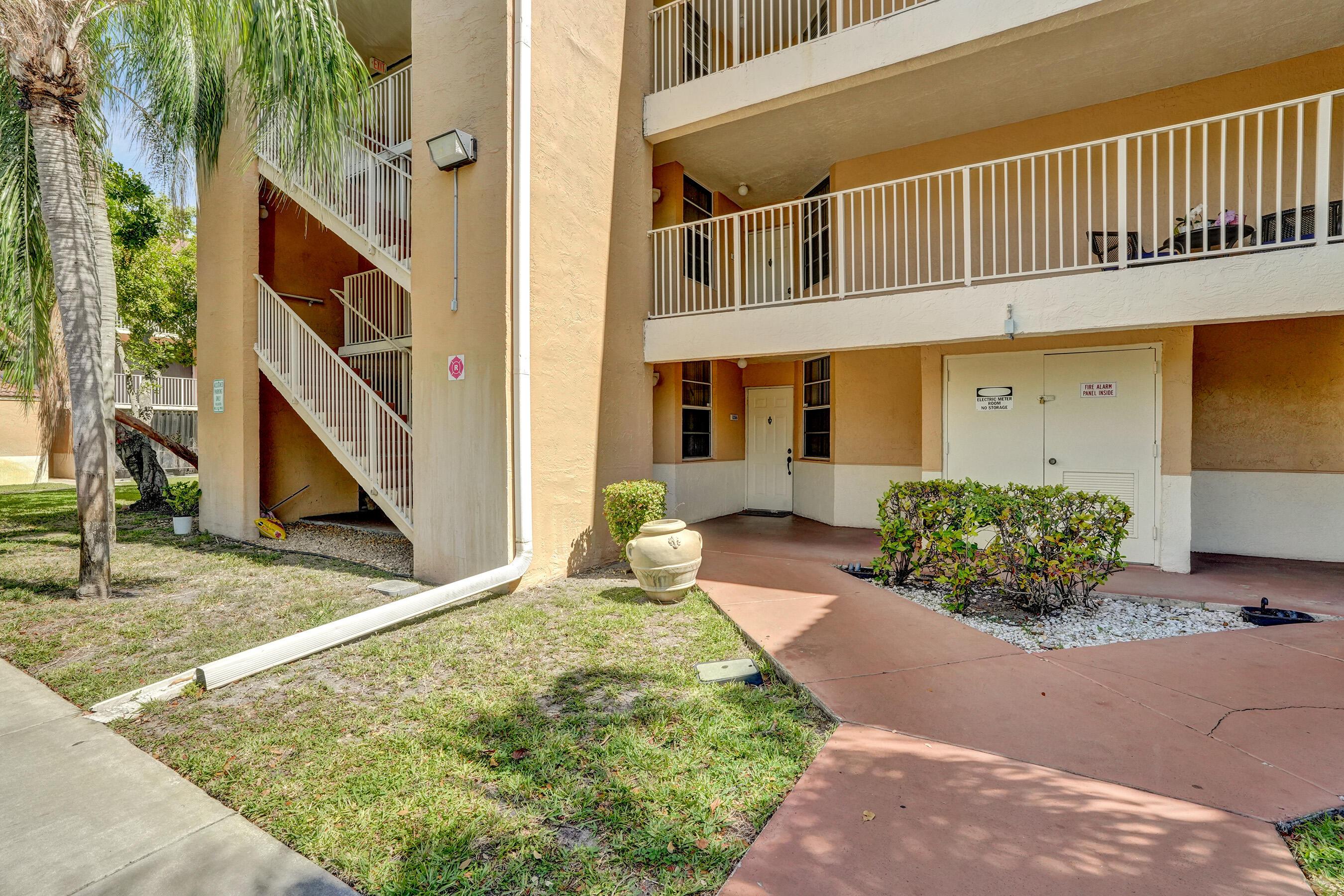 8266 NW 24th Street, Coral Springs, FL 33065, Coral Springs - Photo 4