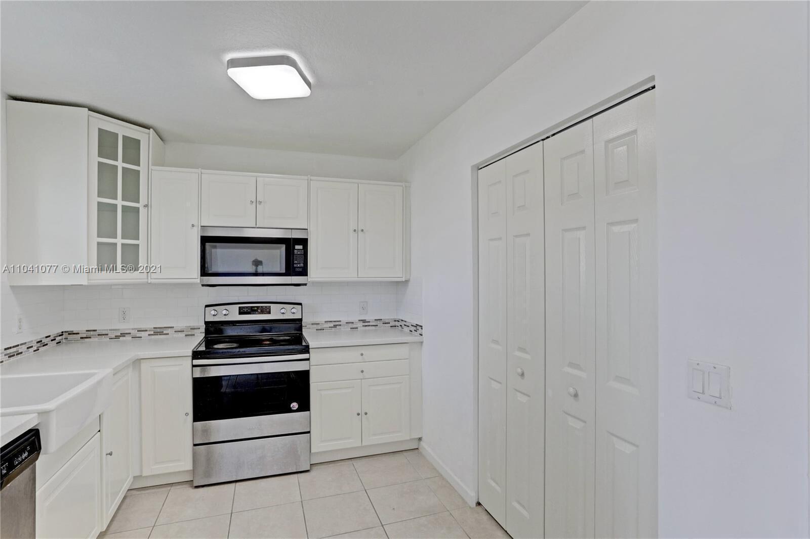 3810 N Jog Road 106, West Palm Beach, FL 33411, West Palm Beach - Photo 2