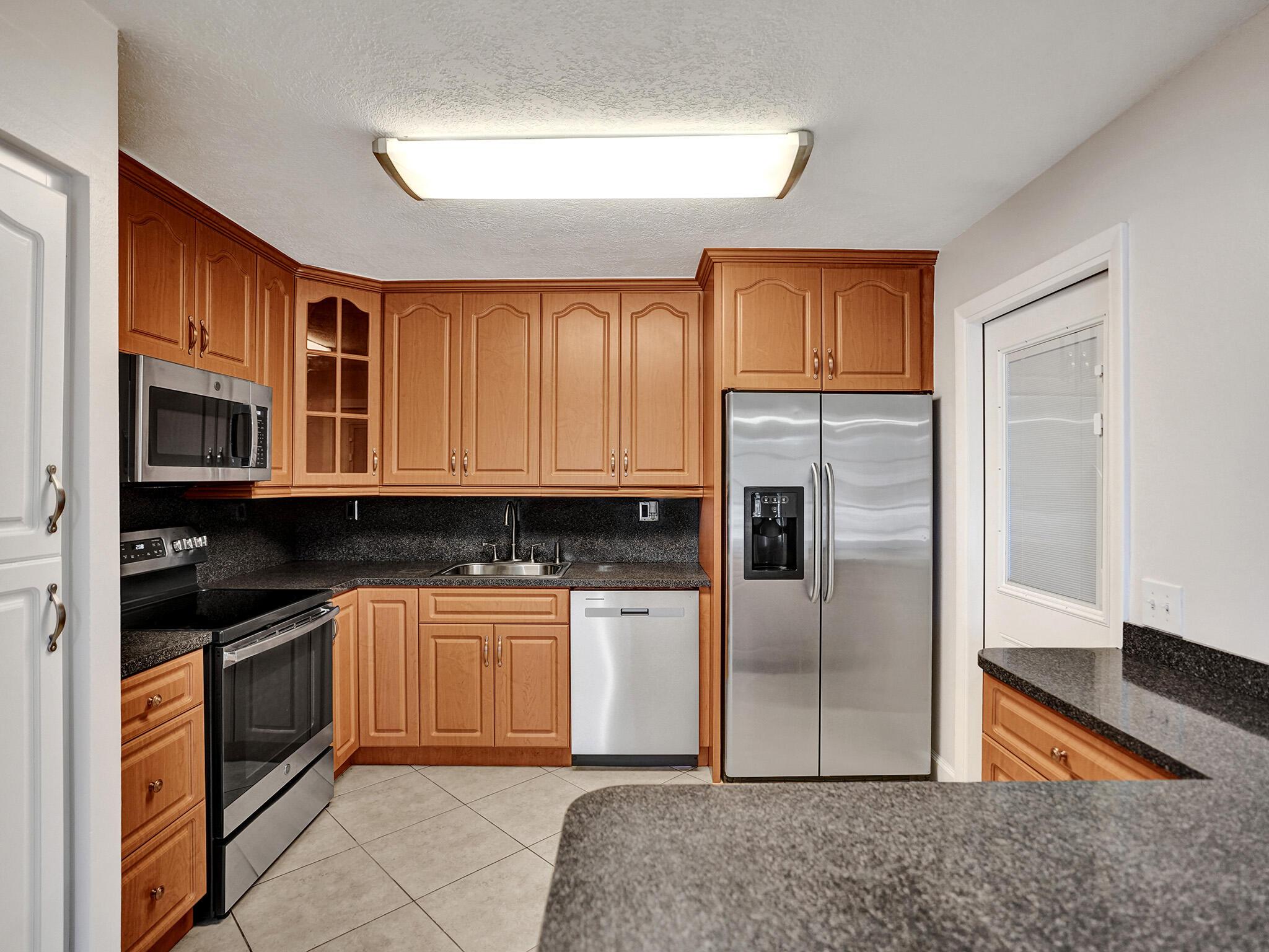 3747 E Valley Green Drive 76, Davie, FL 33328, Davie - Photo 4