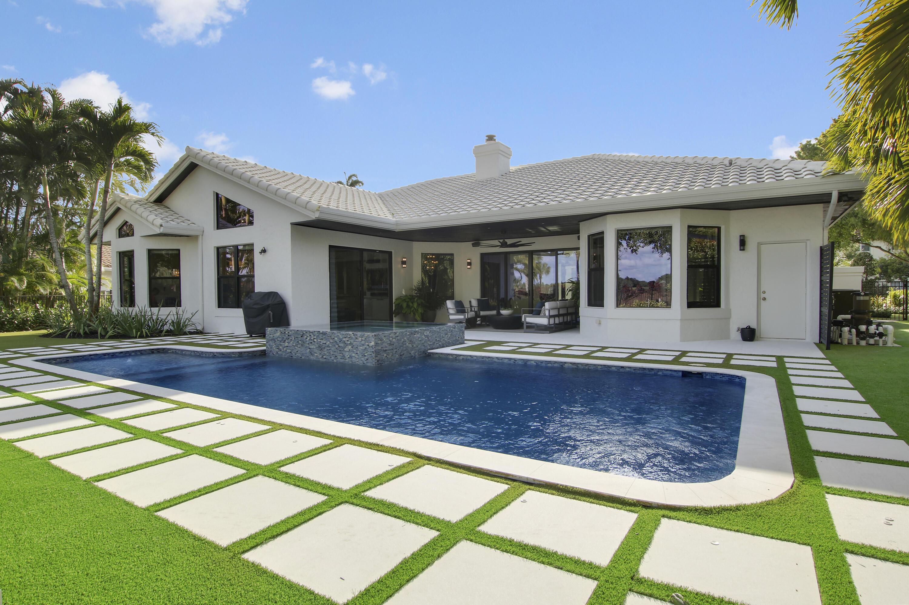 10720 Ave Of The Pga, Palm Beach Gardens, FL 33418, Palm Beach Gardens - Photo 2