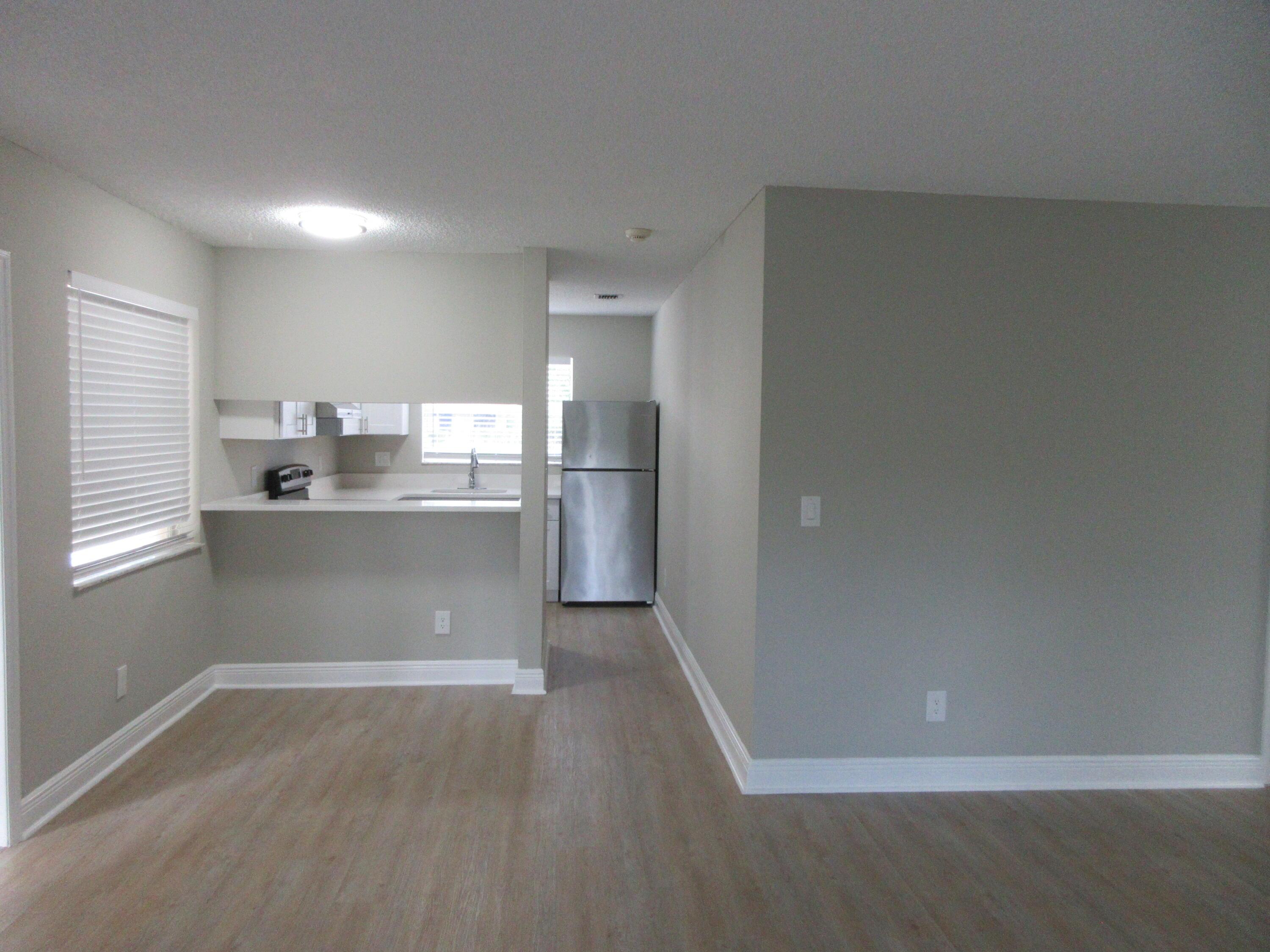 4065 NW 114th Avenue, Coral Springs, FL 33065, Coral Springs - Photo 3