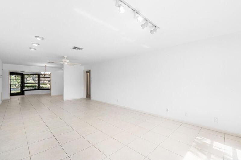 10120 Eaglewood Terrace B, Boynton Beach, FL 33436, Boynton Beach - Photo 4