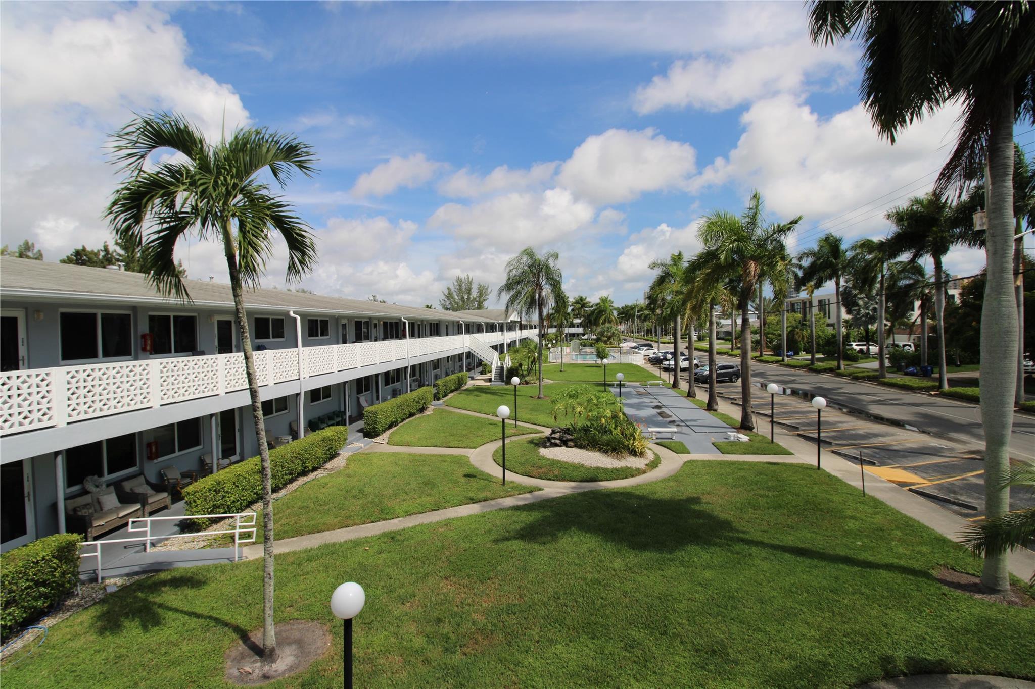 600 Layne Boulevard 119, Hallandale Beach, FL 33009, Hallandale Beach - Photo 2