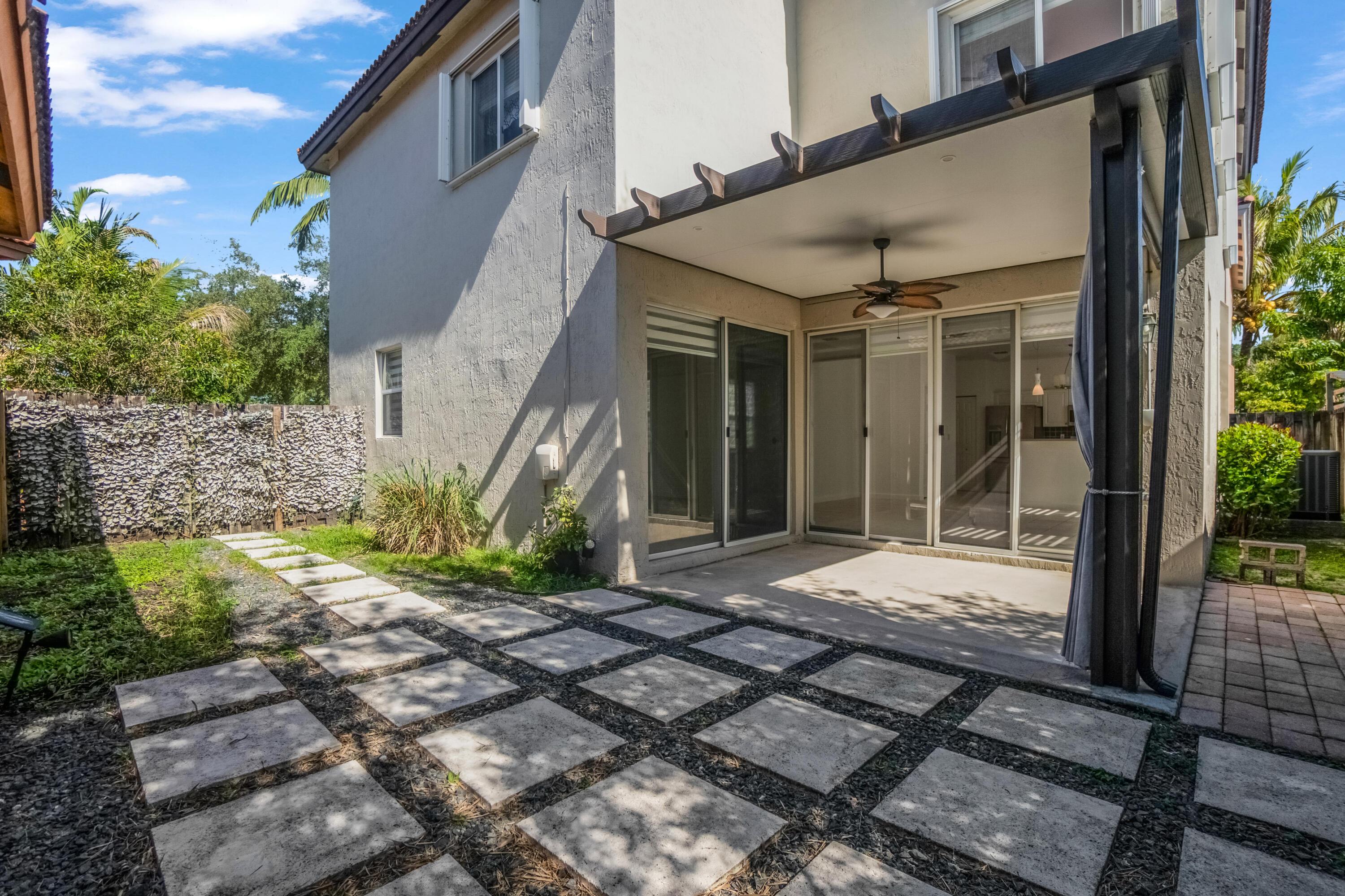 9002 SW 214th Lane, Cutler Bay, FL 33189, Cutler Bay - Photo 2