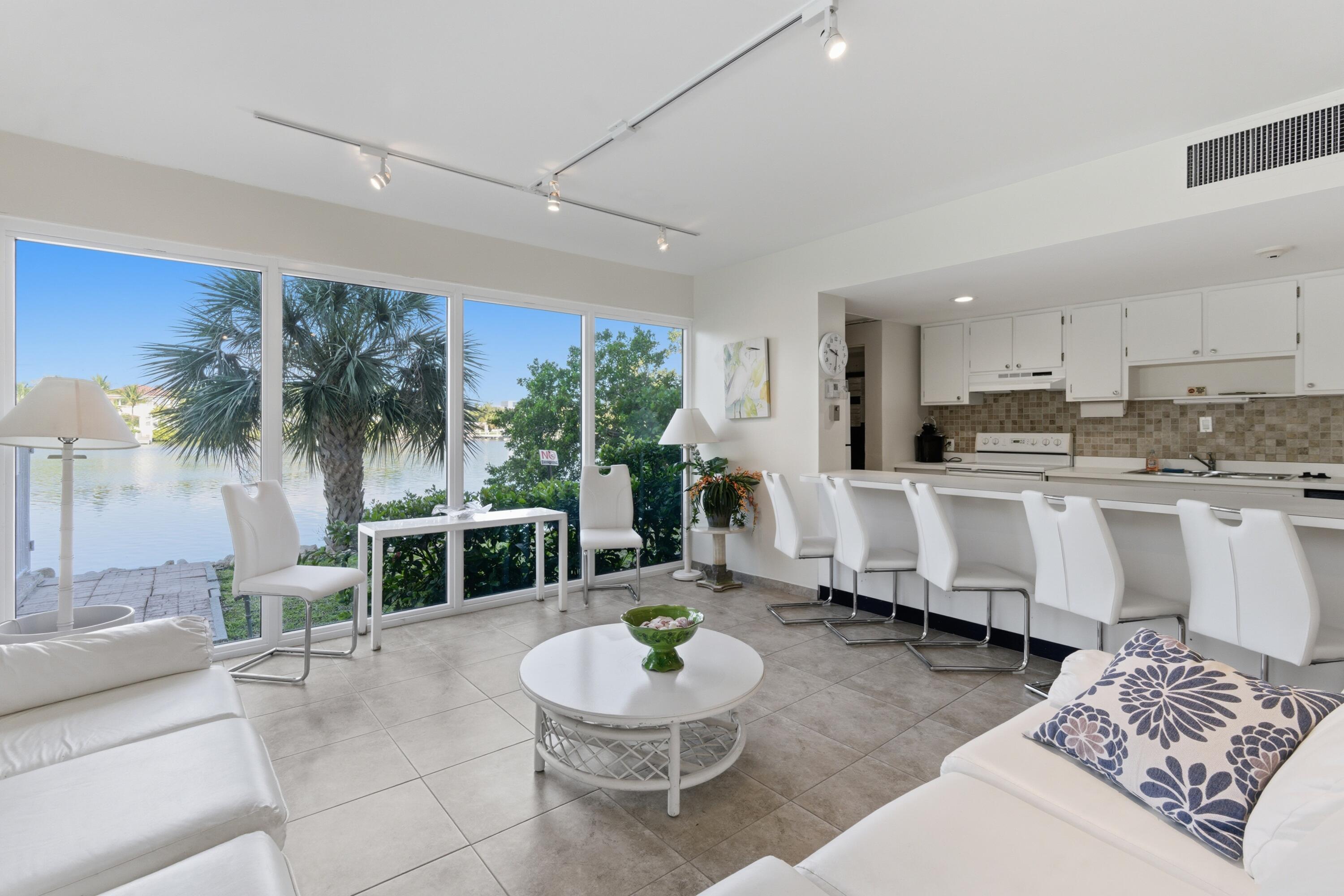 3581 S Ocean Boulevard Apt 4e, South Palm Beach, FL 33480, South Palm Beach - Photo 4
