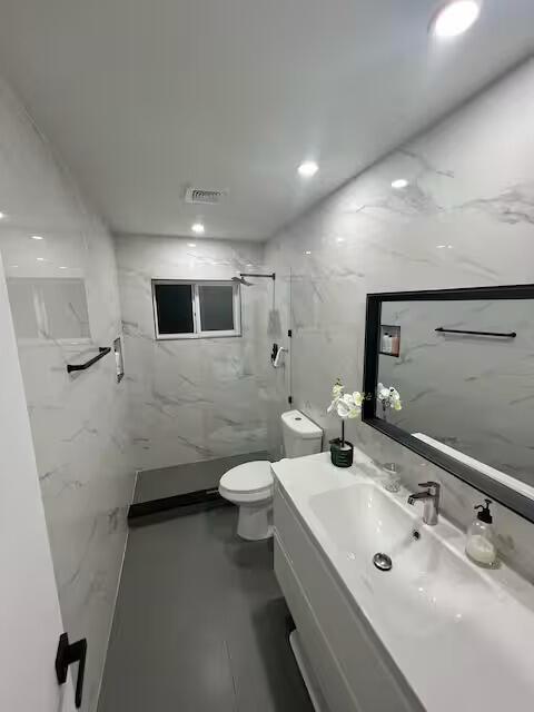 739 SE 12th Avenue, Deerfield Beach, FL 33441, Deerfield Beach - Photo 3