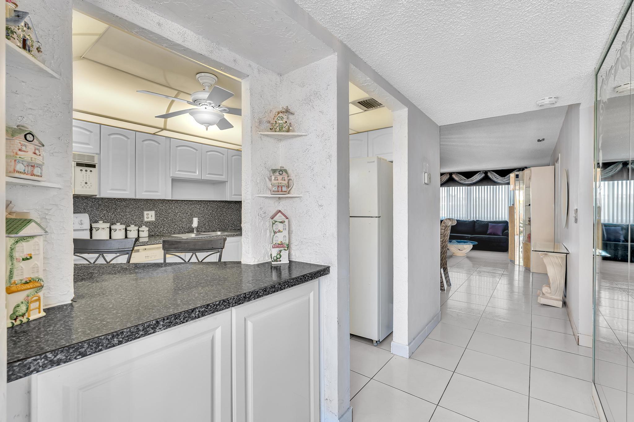 6670 Royal Palm Boulevard 110, Margate, FL 33063, Margate - Photo 5
