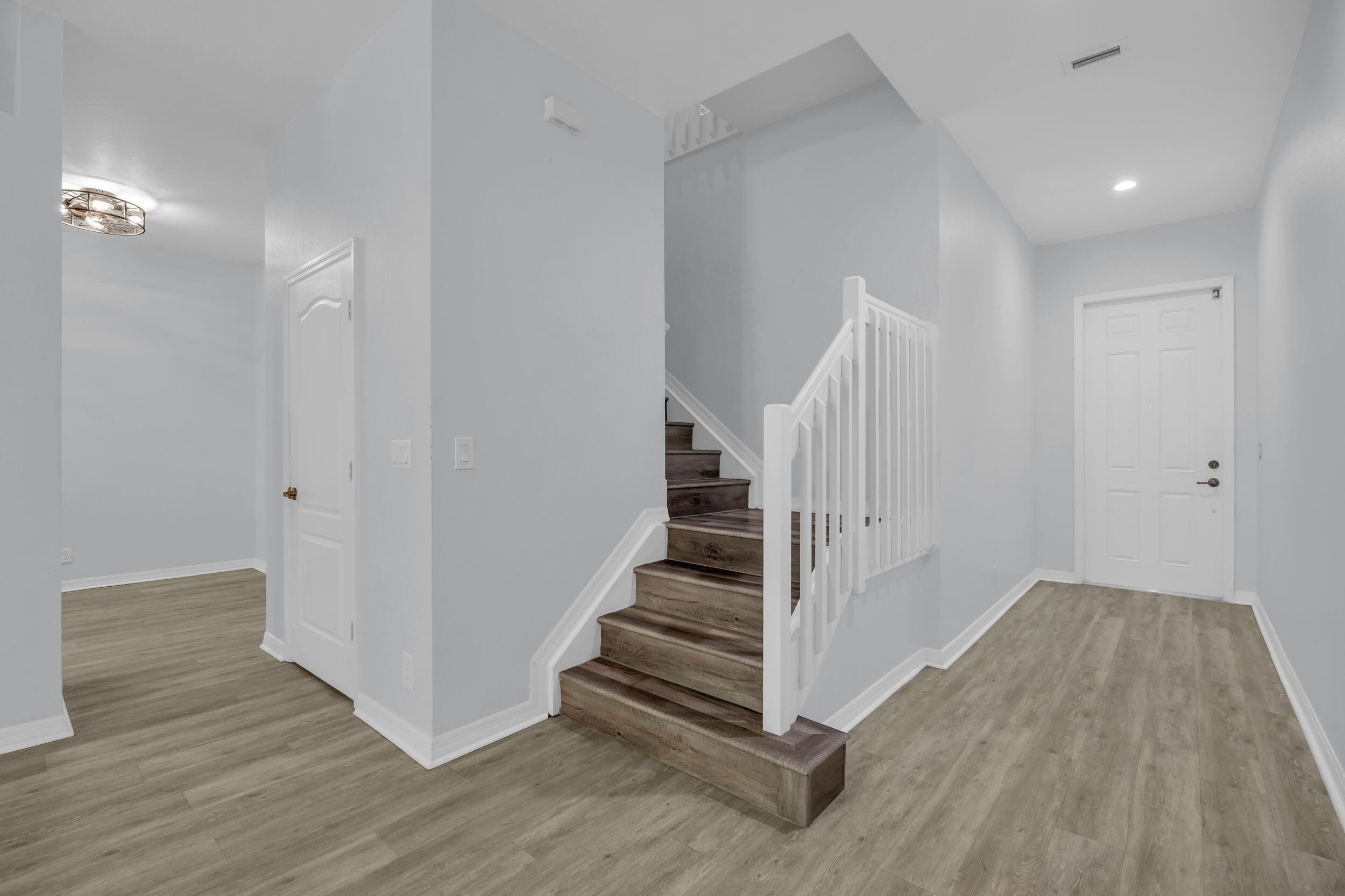 6631 SE Woodmill Pond Lane, Stuart, FL 34997, Stuart - Photo 4