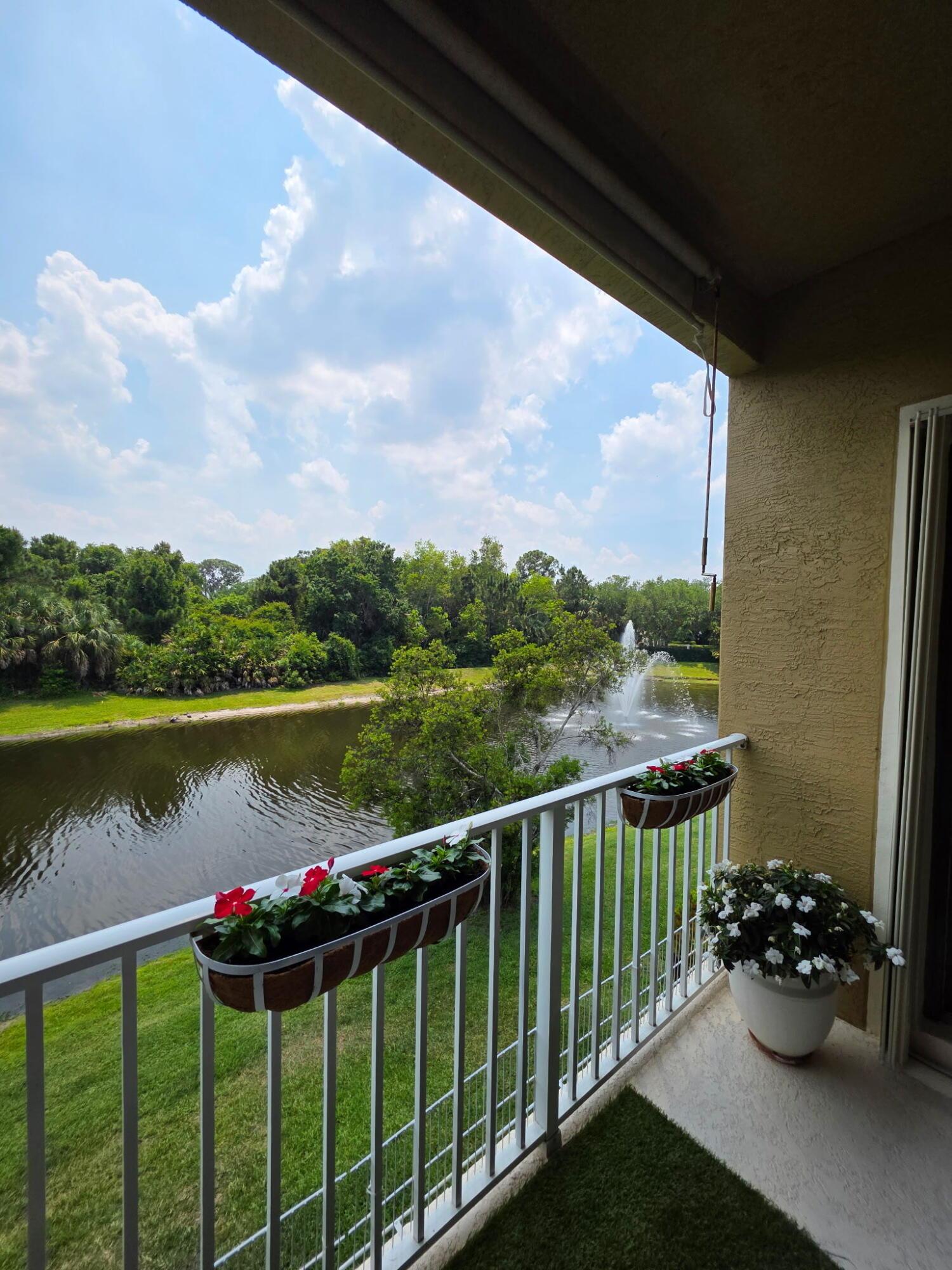 1560 SE Hampshire Way 204, Stuart, FL 34994, Stuart