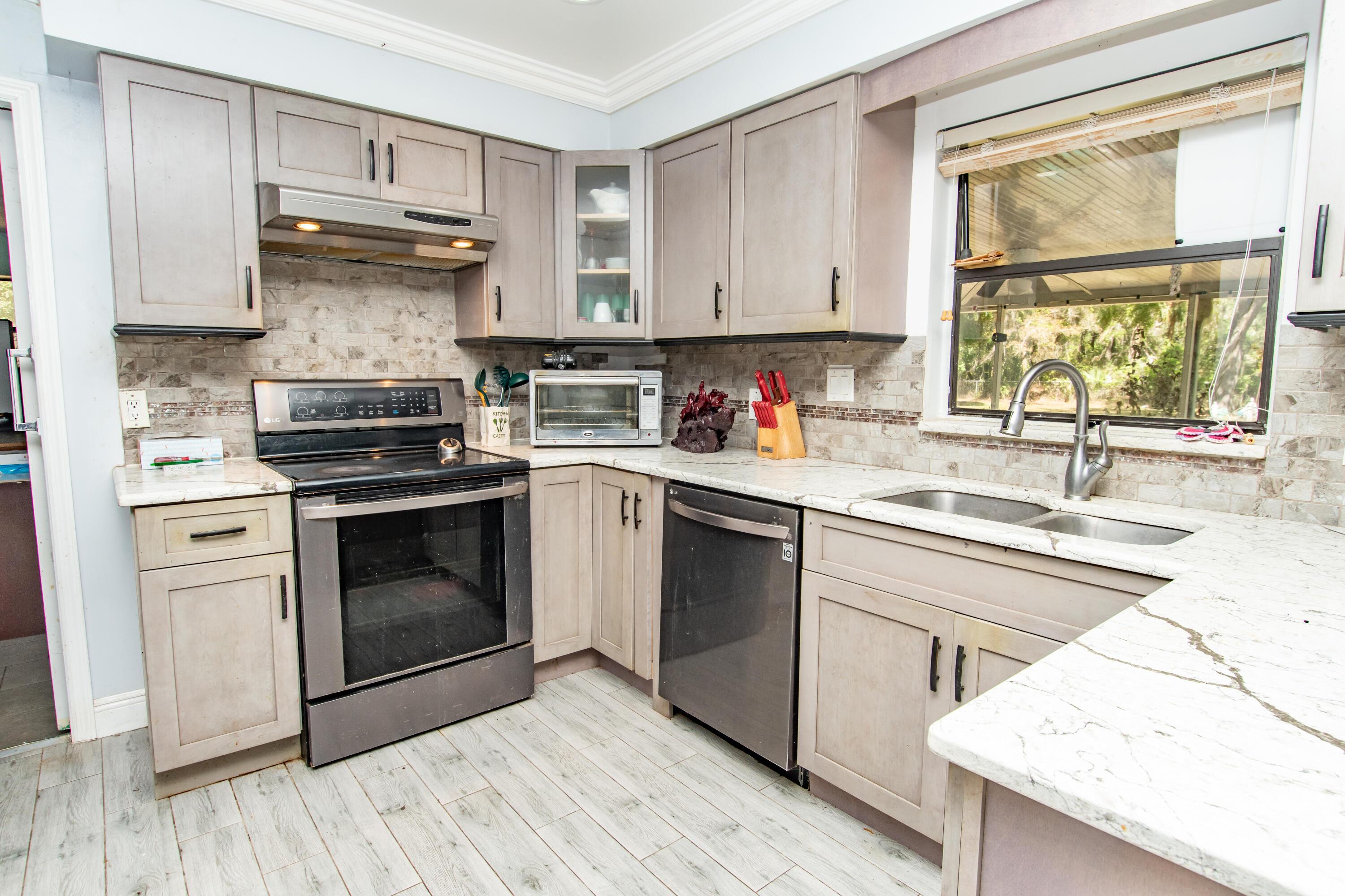 4022 Canaveral Groves Boulevard, Cocoa, FL 32926, Cocoa - Photo 3