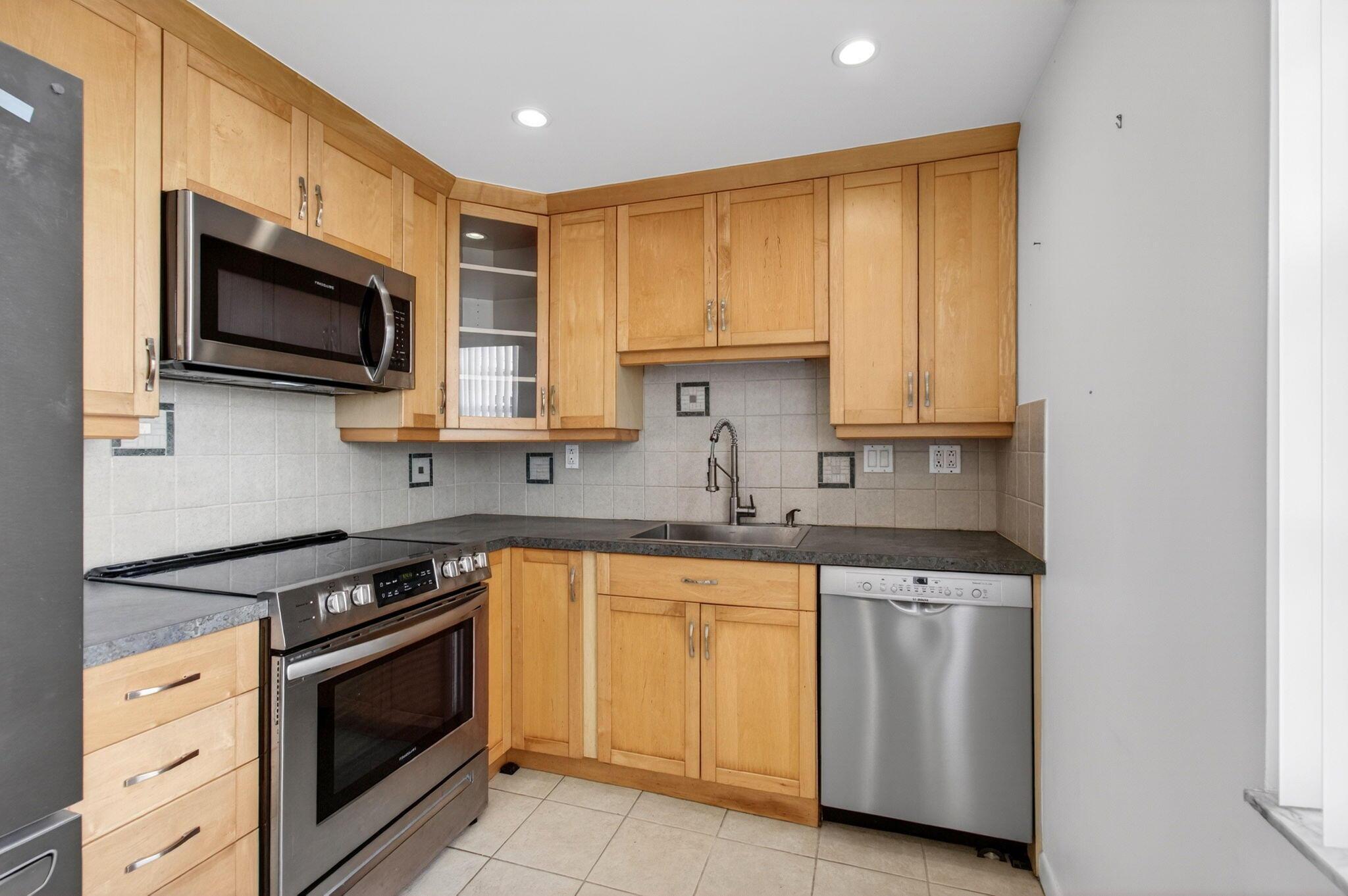 167 Normandy D, Delray Beach, FL 33484, Delray Beach - Photo 4