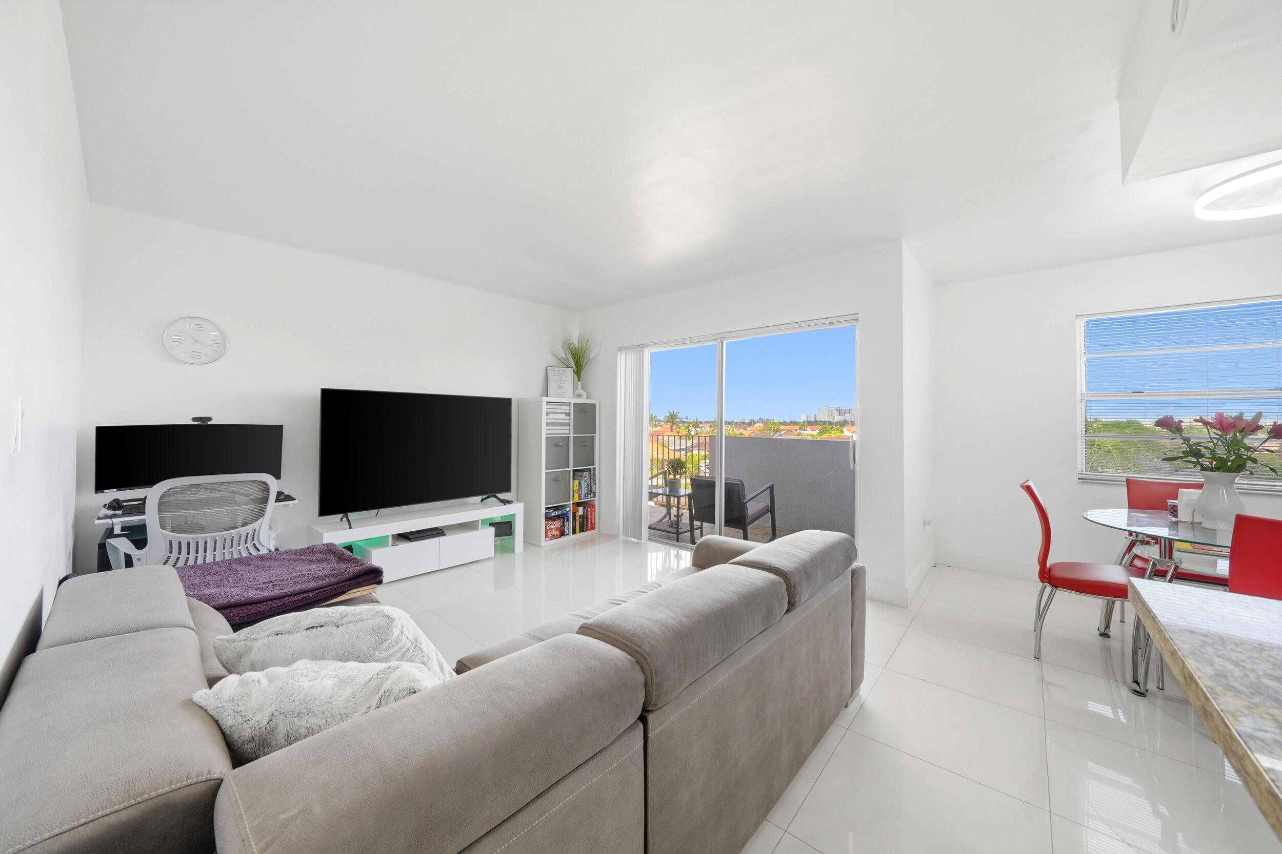 1221 SW 122nd Avenue 401, Miami, FL 33184, Miami - Photo 5