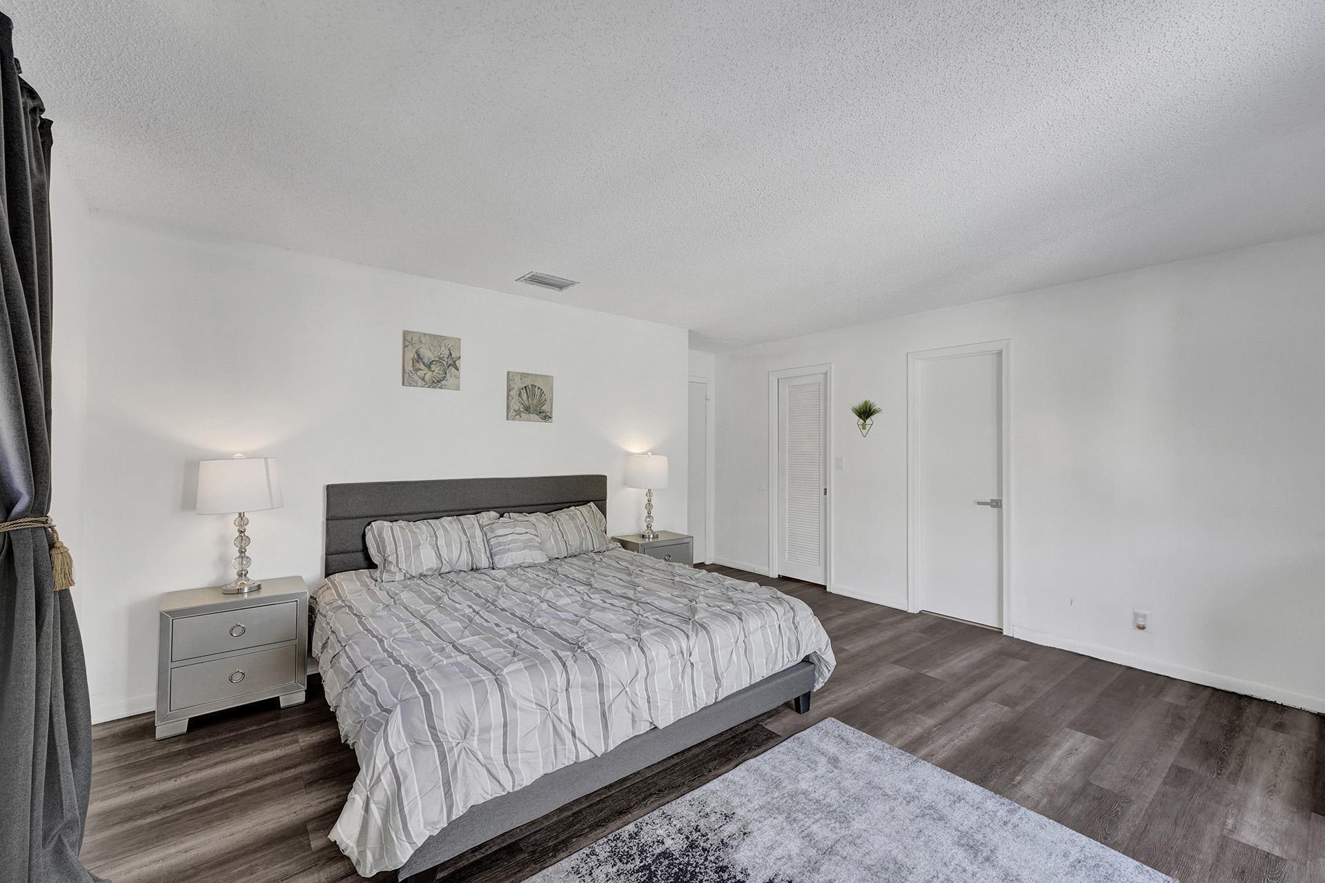 1115 NE 1st Court B, Hallandale Beach, FL 33009, Hallandale Beach - Photo 4
