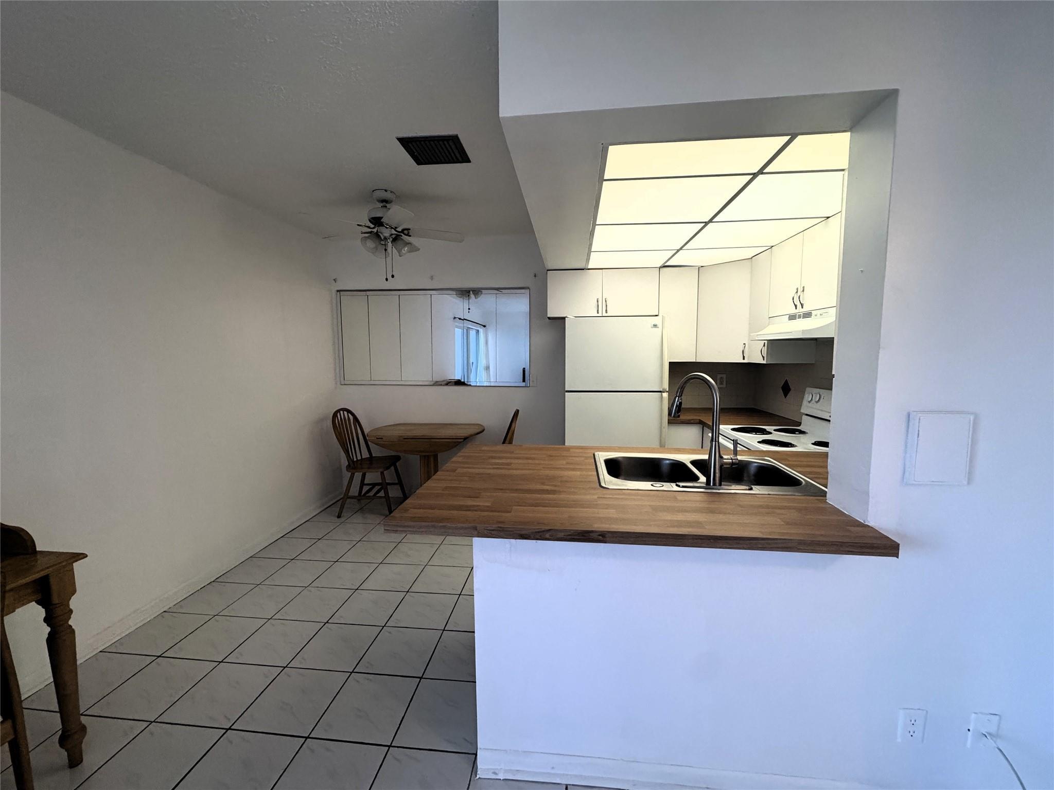 1701 Buchanan Street 203, Hollywood, FL 33020, Hollywood - Photo 4