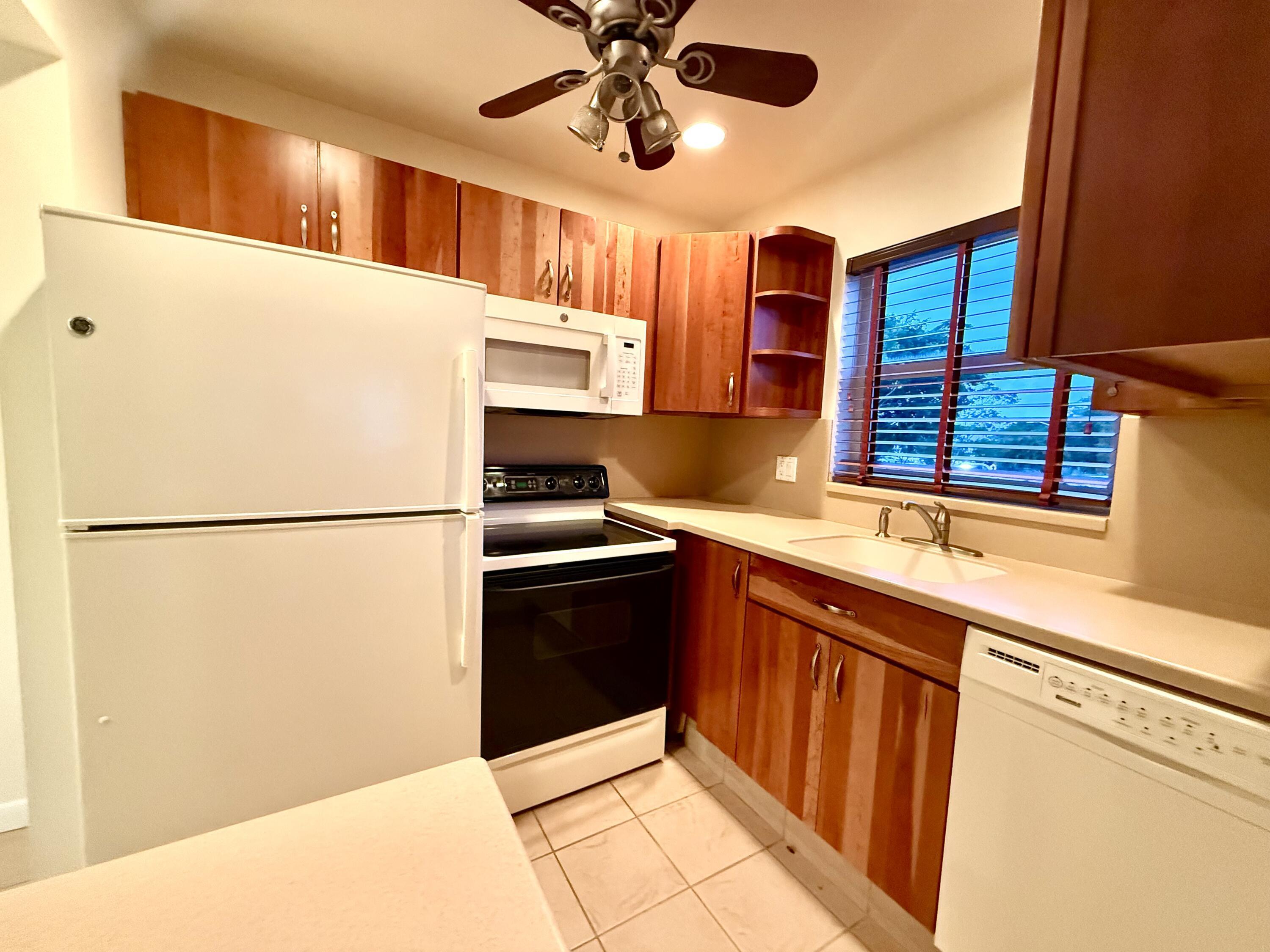 22 Andover A, West Palm Beach, FL 33417, West Palm Beach - Photo 5
