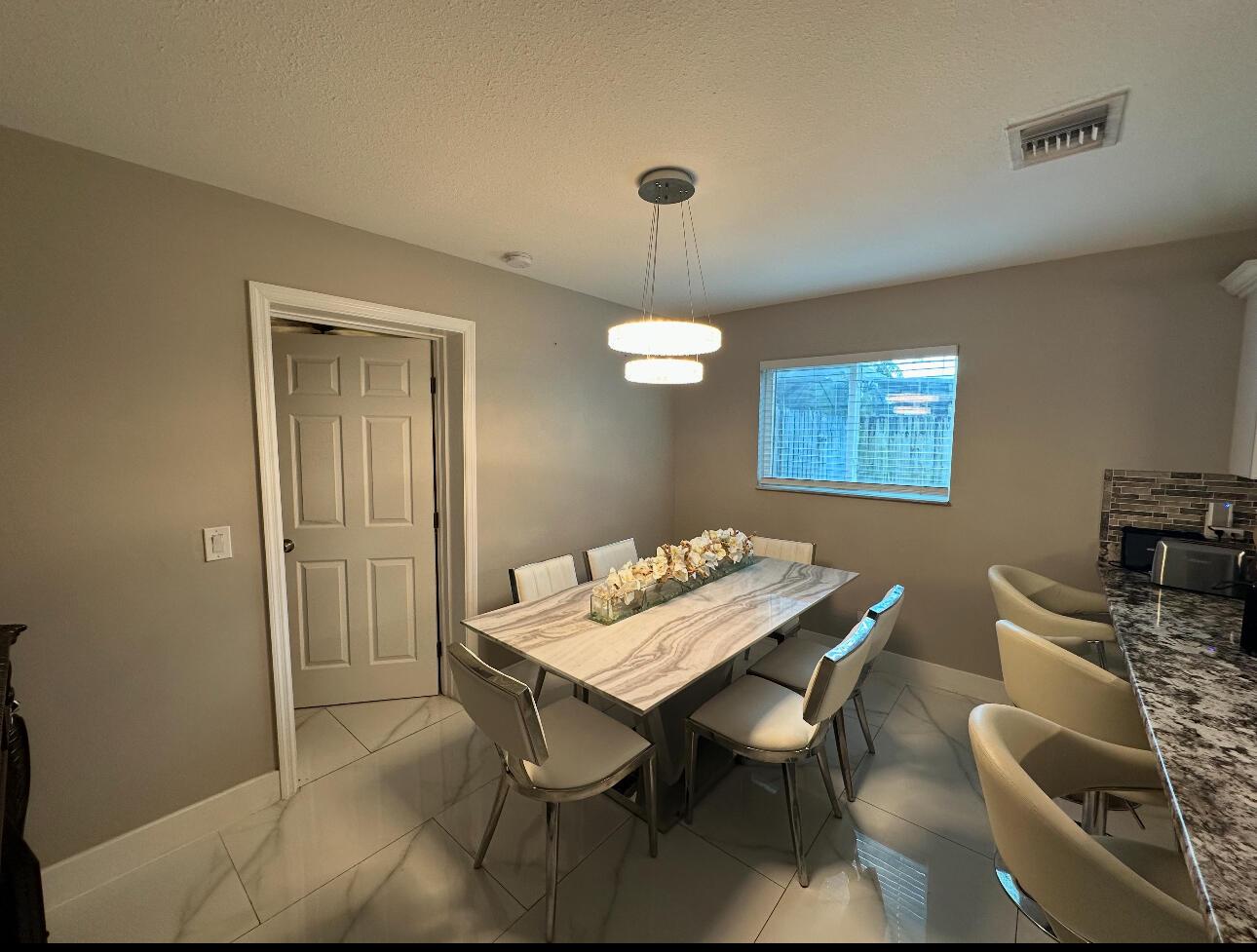 605 Toxaway Drive, West Palm Beach, FL 33413, West Palm Beach - Photo 5
